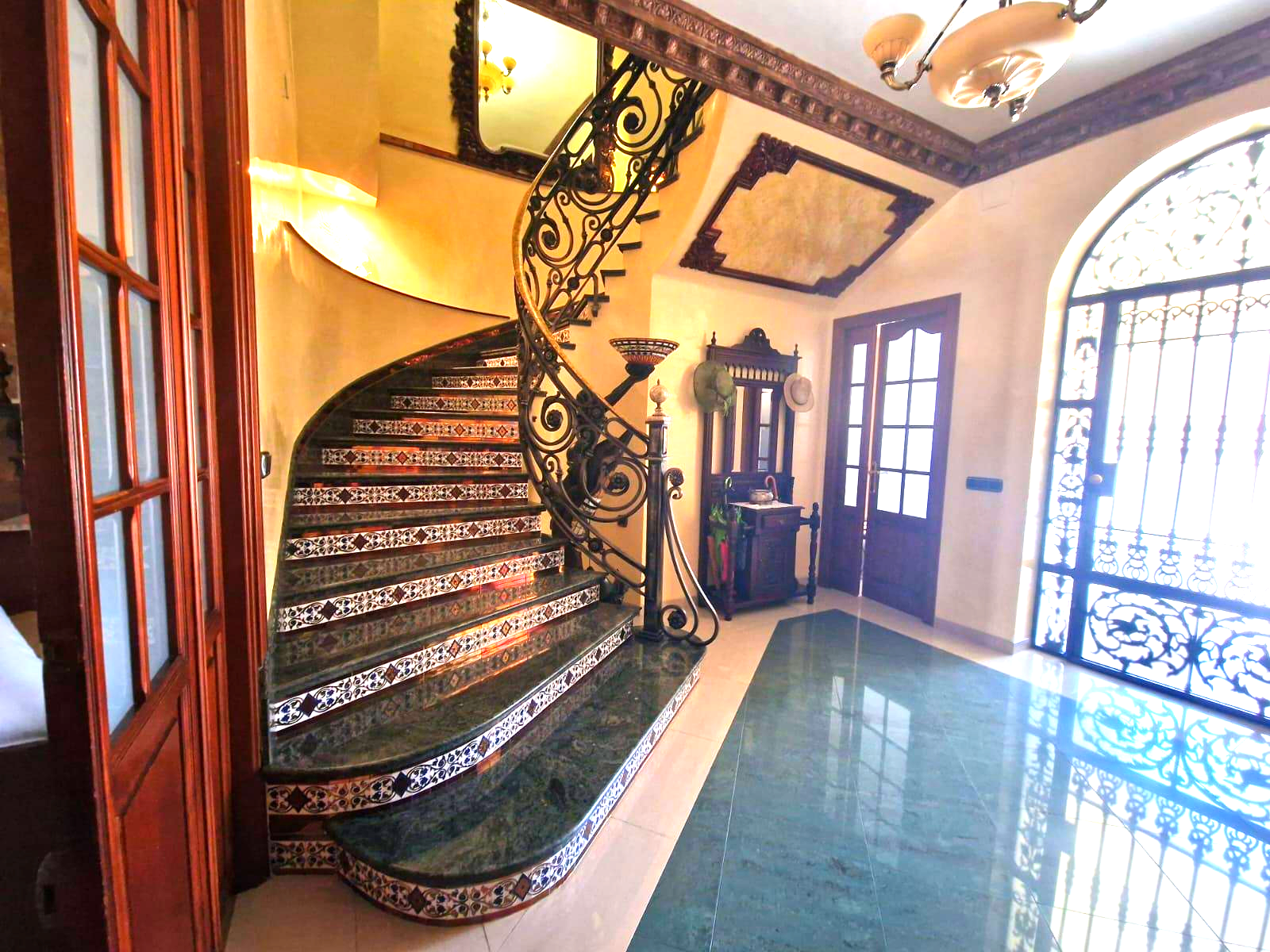 For sale of chalet in Campillos