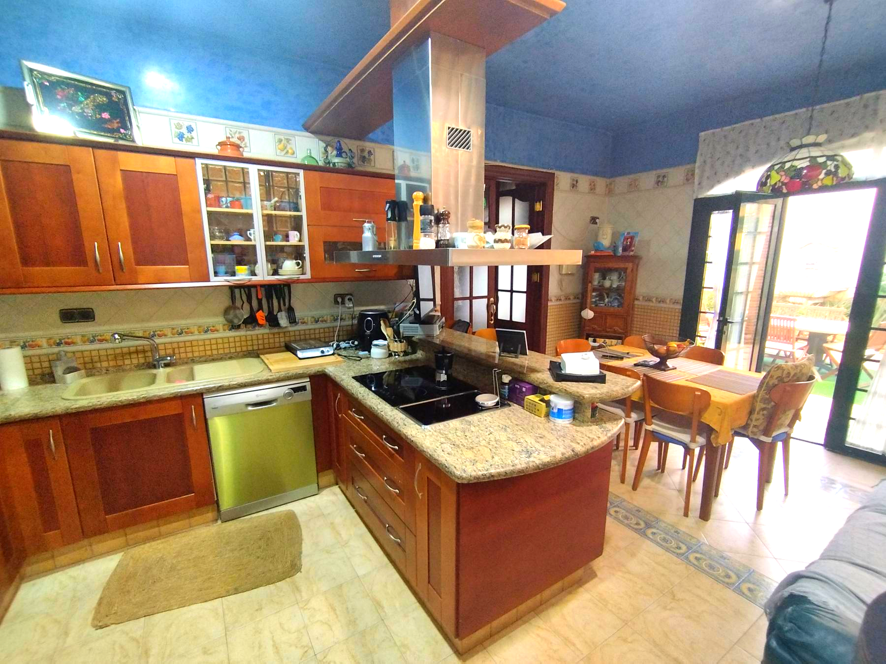 For sale of chalet in Campillos