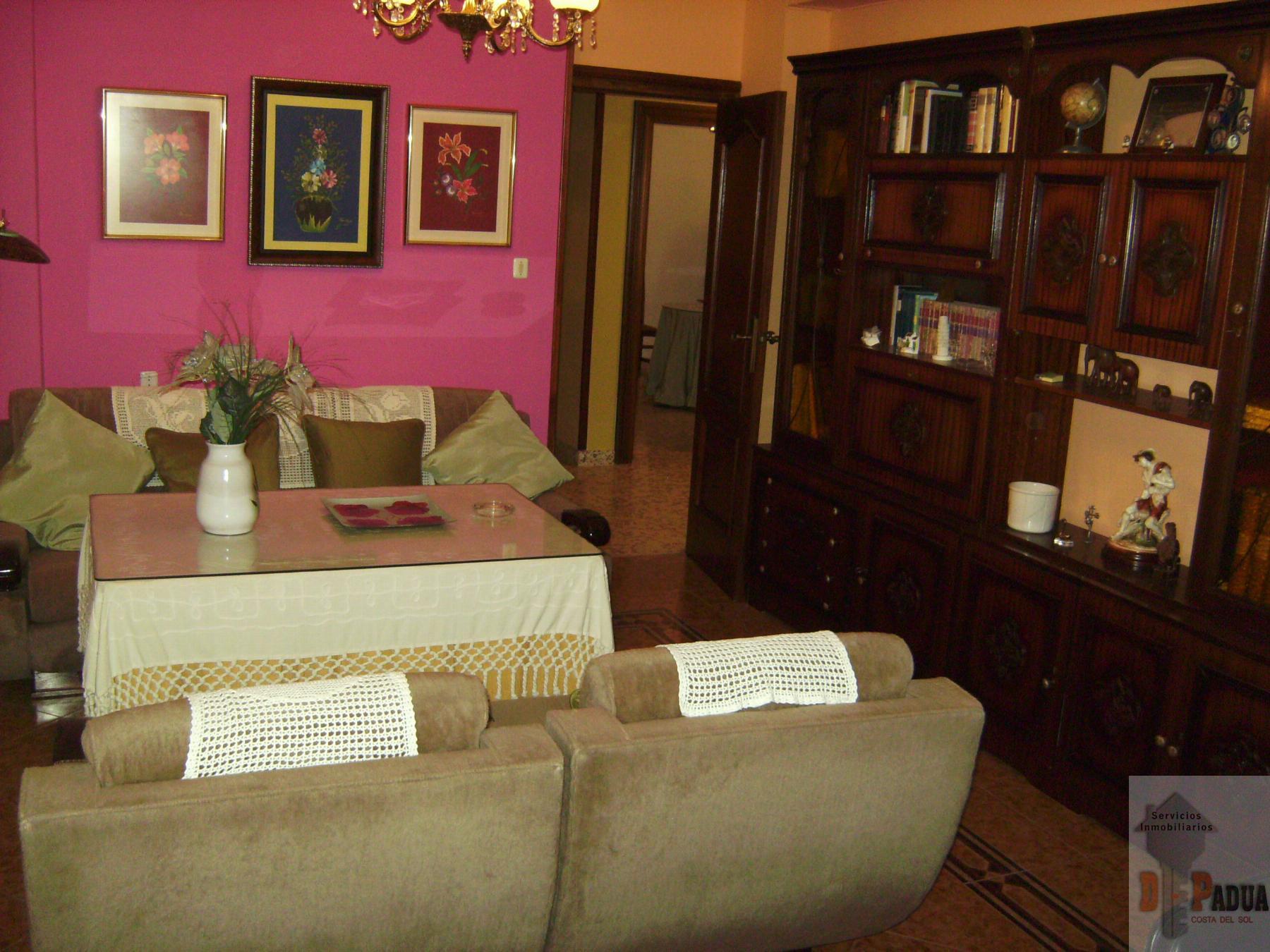 For sale of house in Campillos