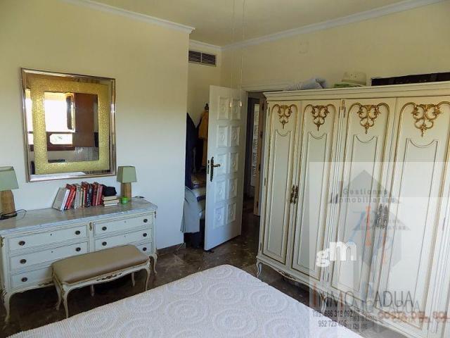 For sale of flat in Campillos