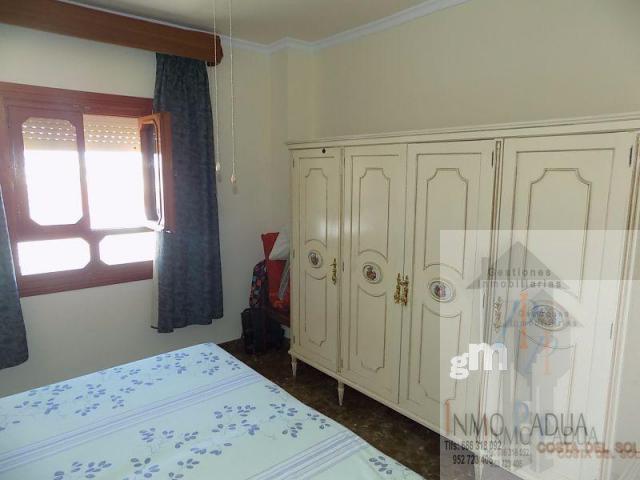 For sale of flat in Campillos