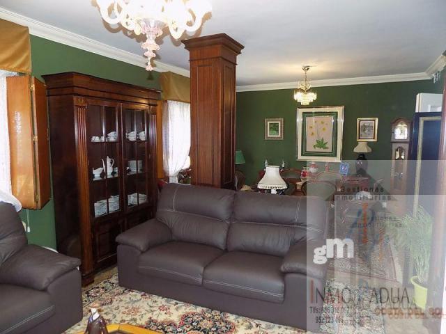 For sale of flat in Campillos