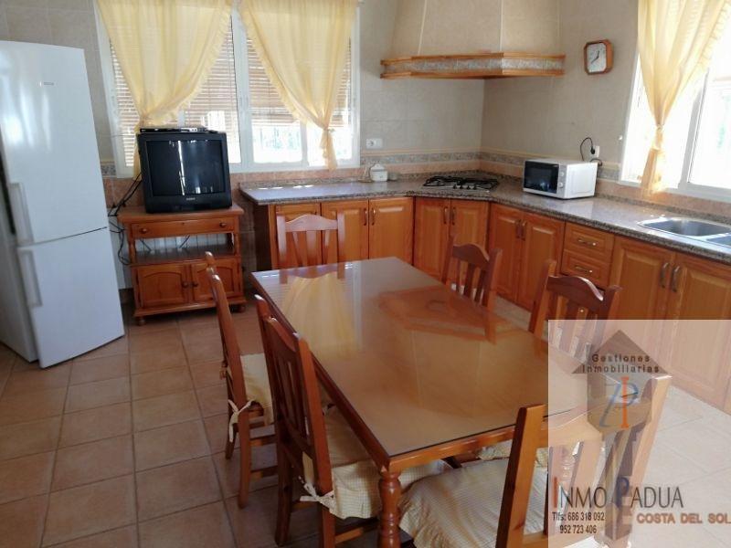 For sale of chalet in Campillos