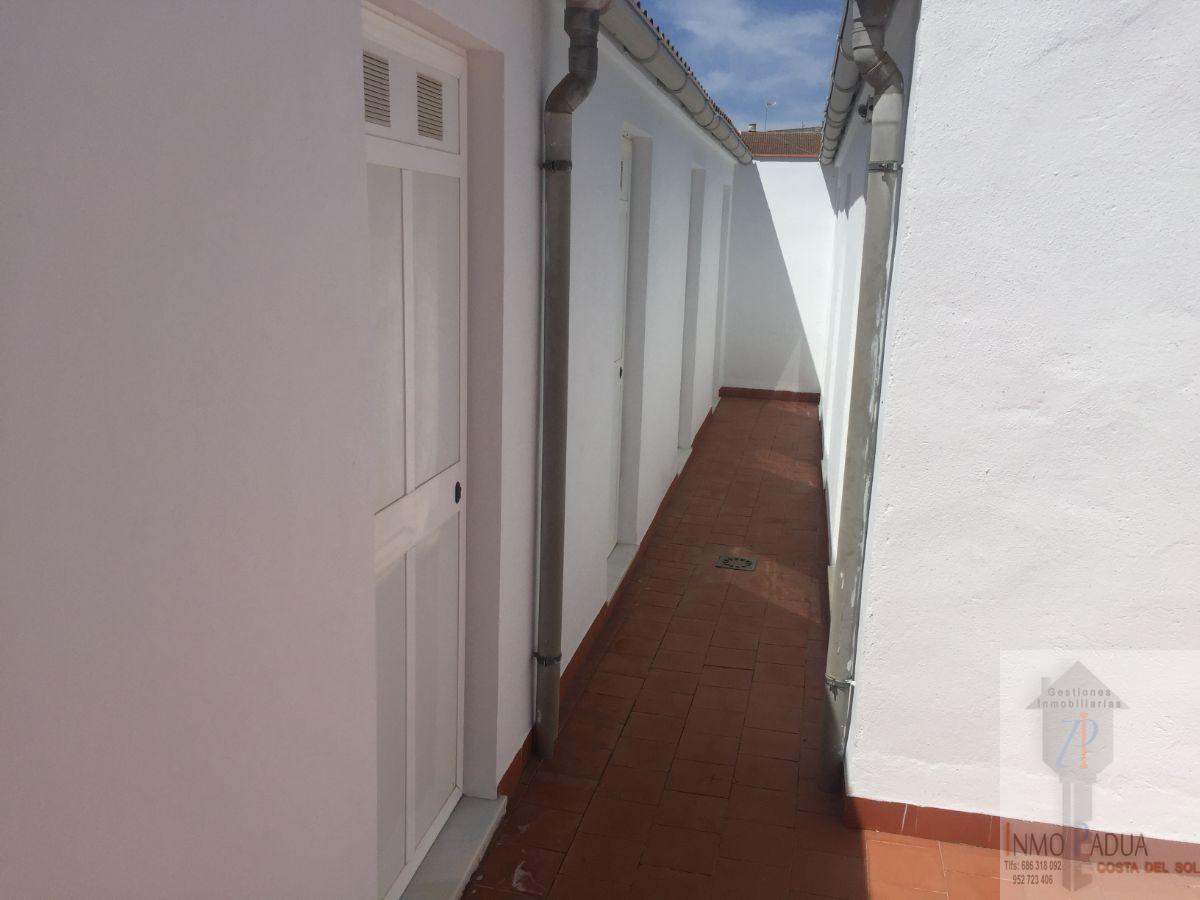 For sale of flat in Campillos