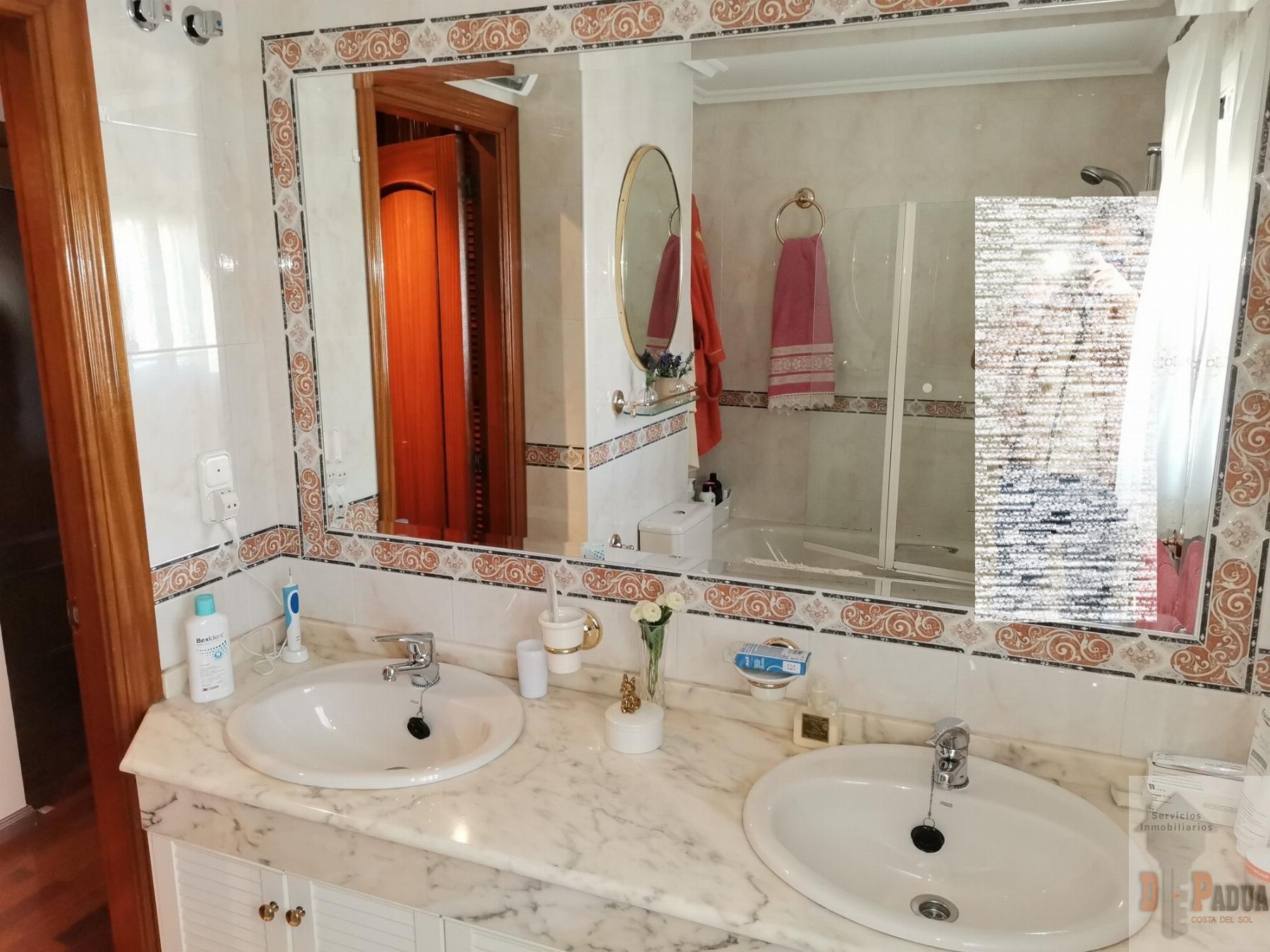 For sale of penthouse in Antequera