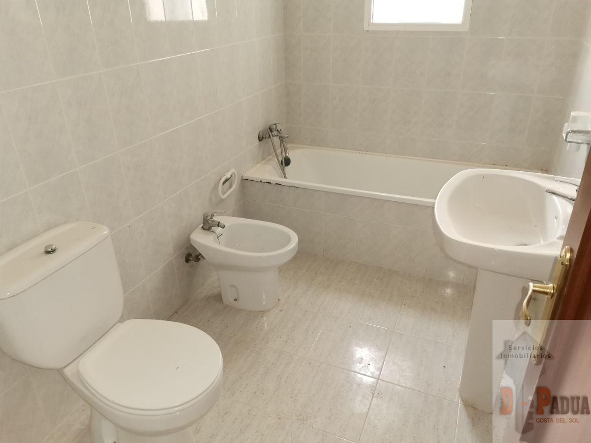 For sale of chalet in Campillos