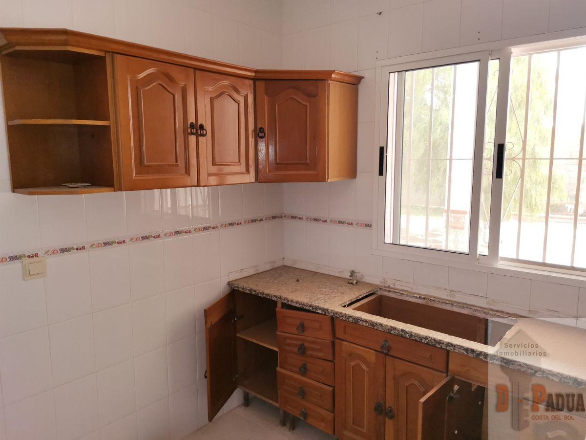 For sale of chalet in Campillos