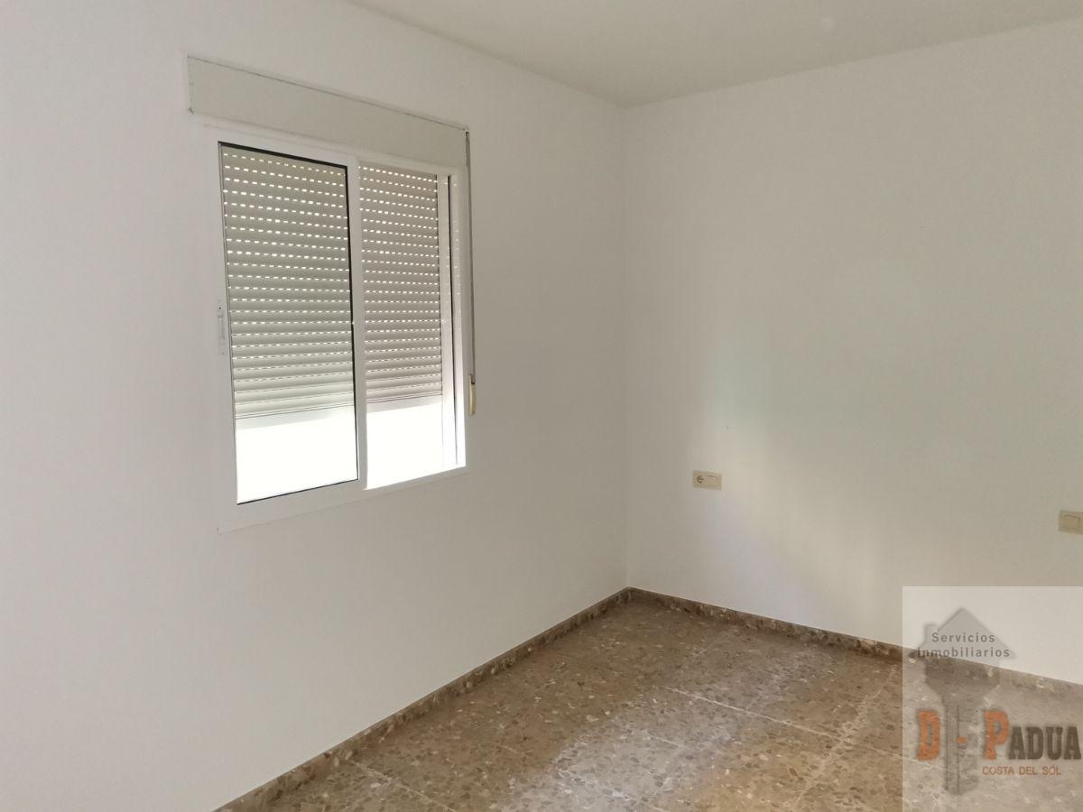 For sale of chalet in Campillos
