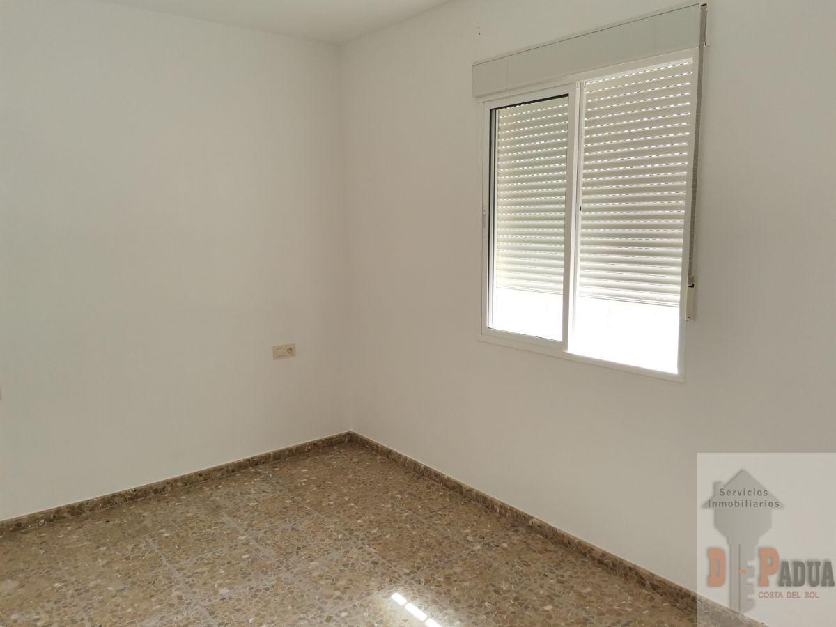 For sale of chalet in Campillos