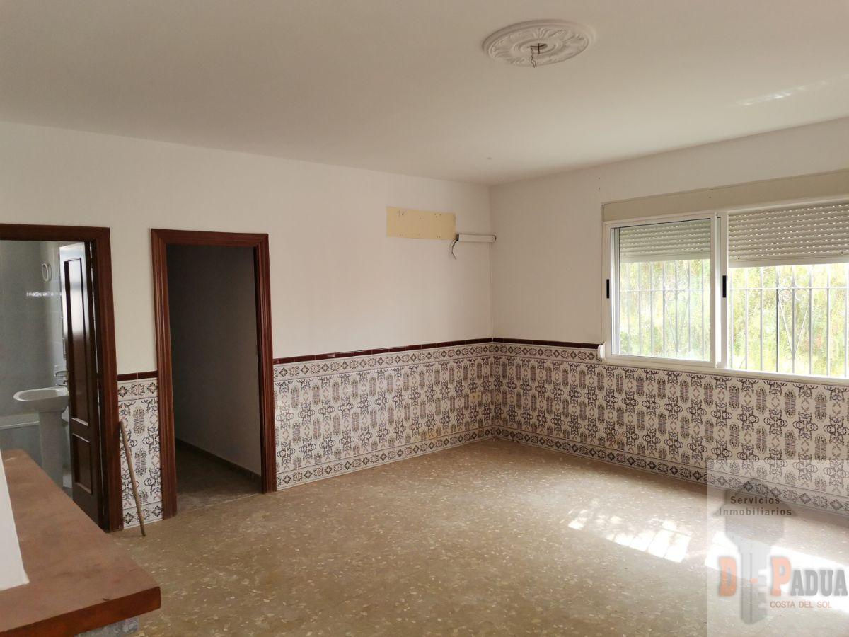 For sale of chalet in Campillos