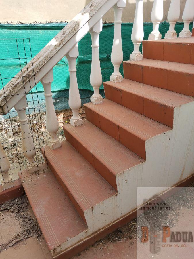 For sale of chalet in Campillos
