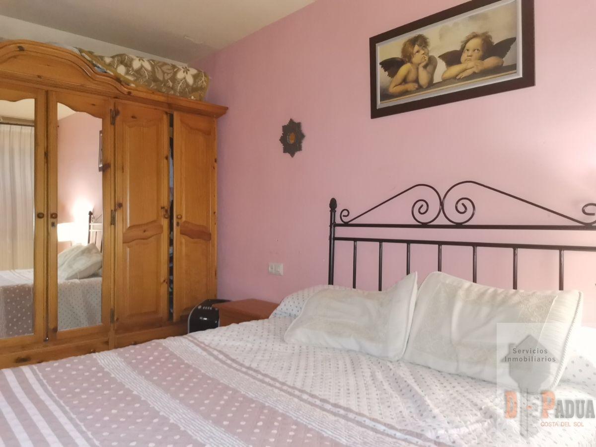 For sale of penthouse in Campillos