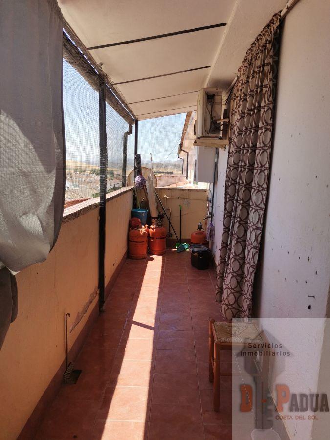 For sale of penthouse in Campillos