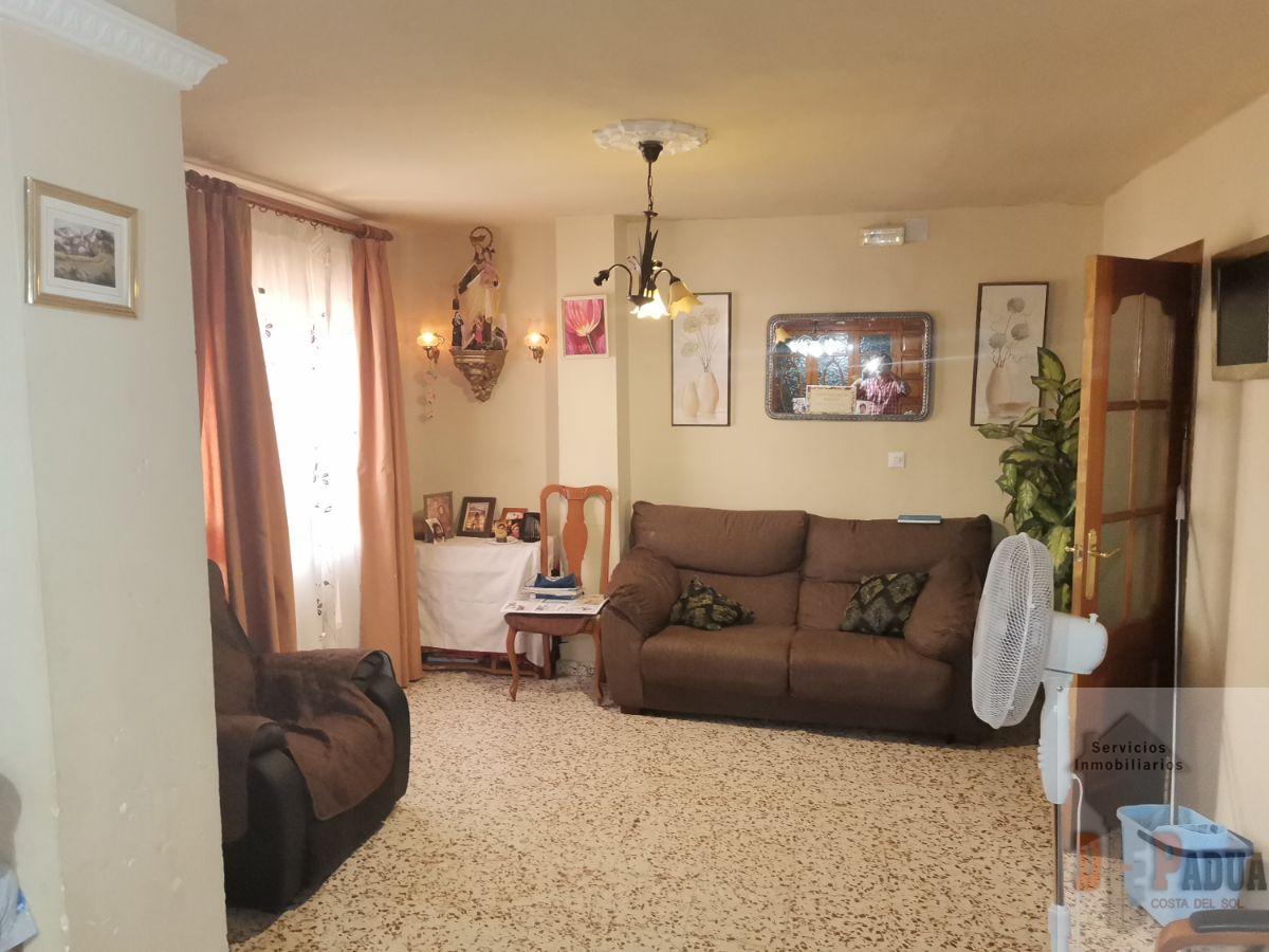 For sale of penthouse in Campillos