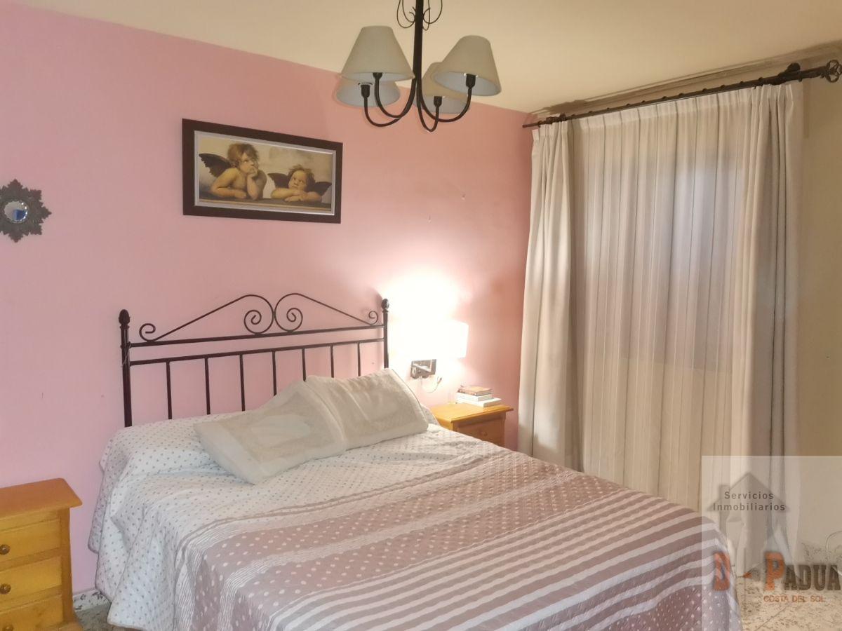 For sale of penthouse in Campillos