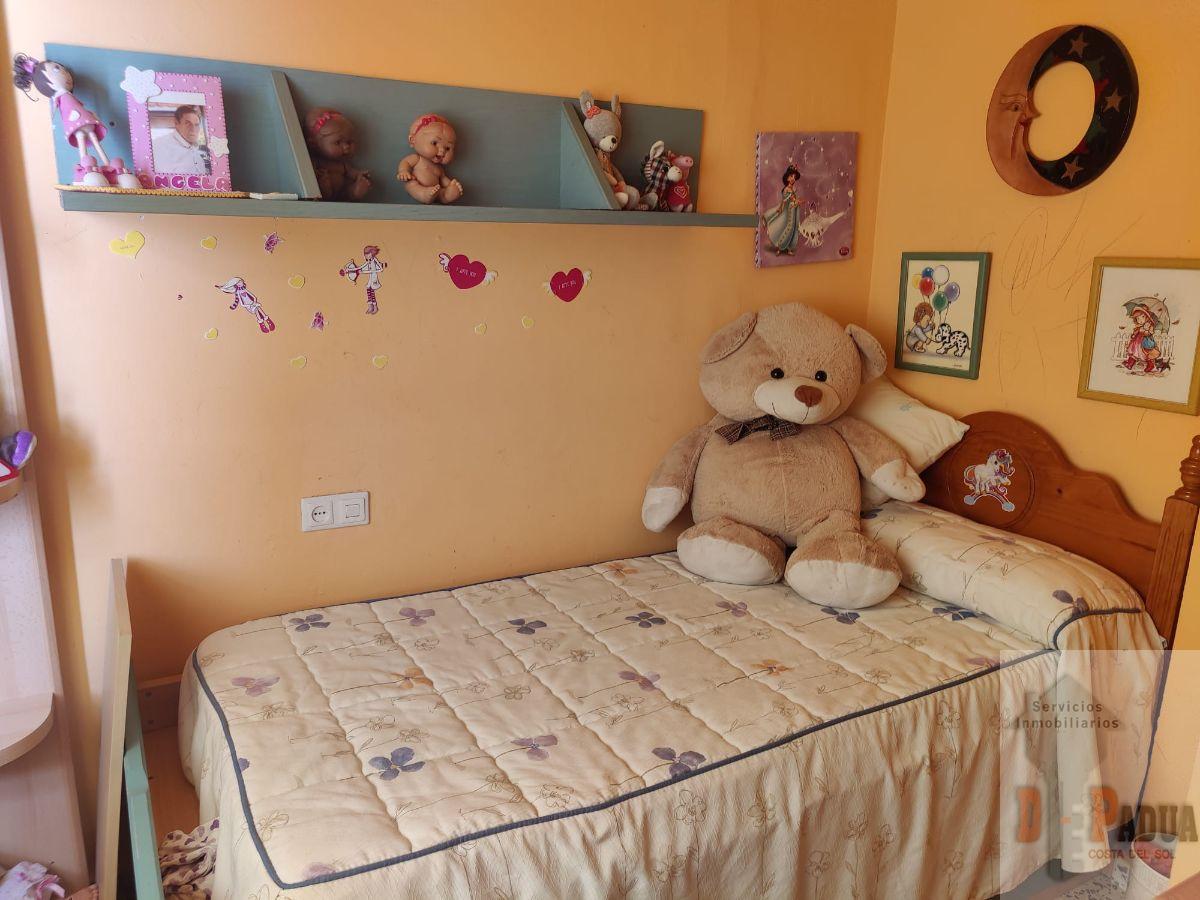 For sale of penthouse in Campillos