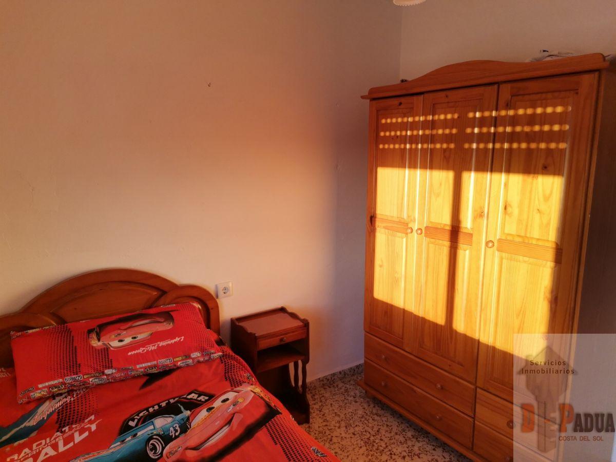For sale of flat in Campillos