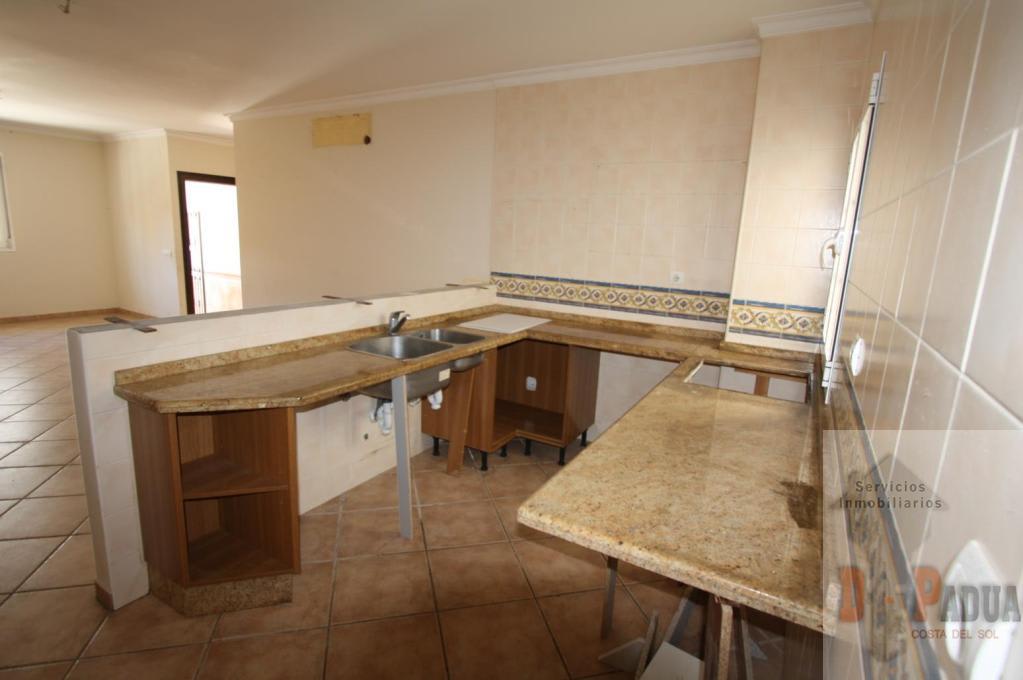 For sale of house in Vélez-Málaga