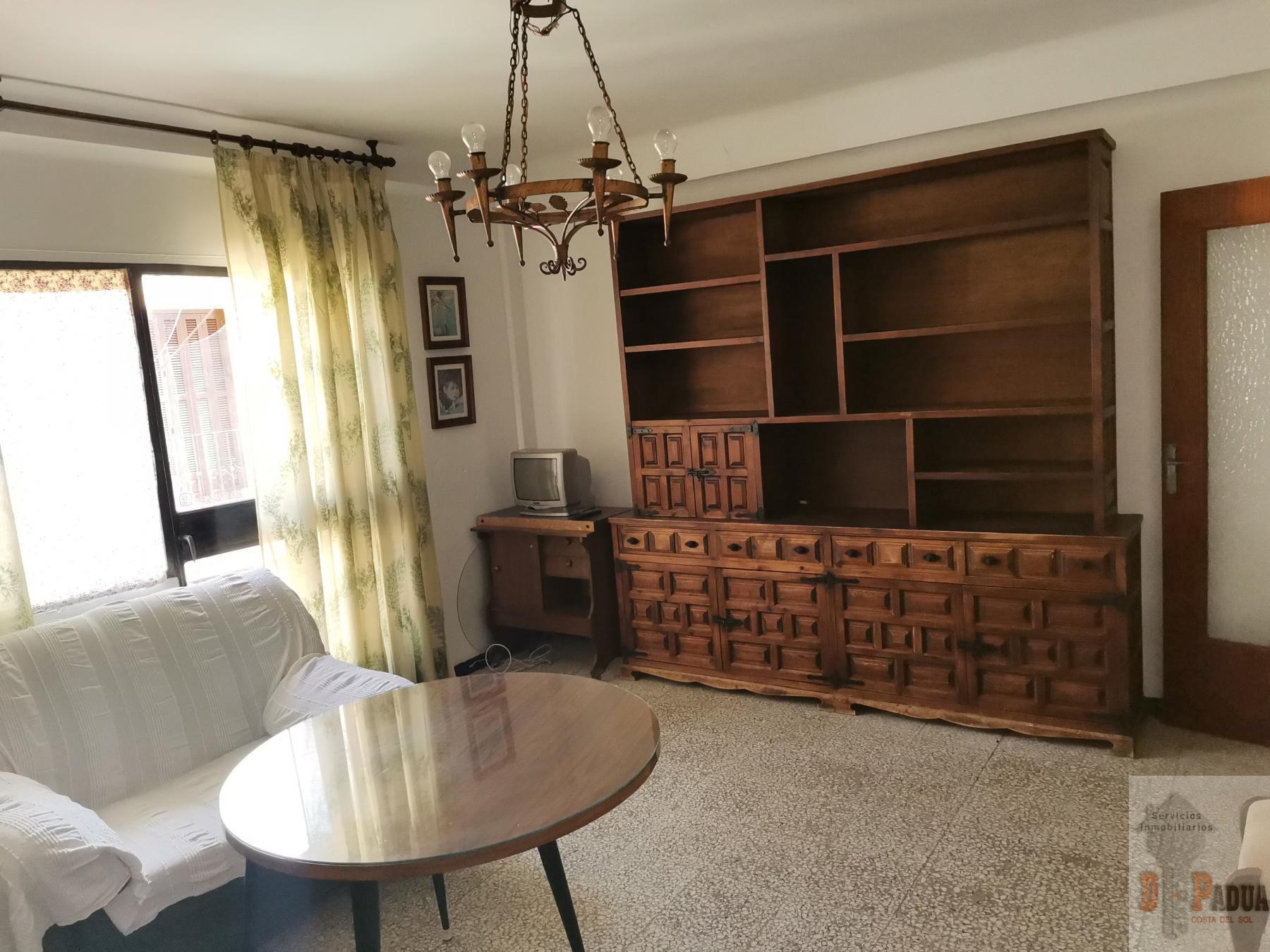 For sale of flat in Campillos