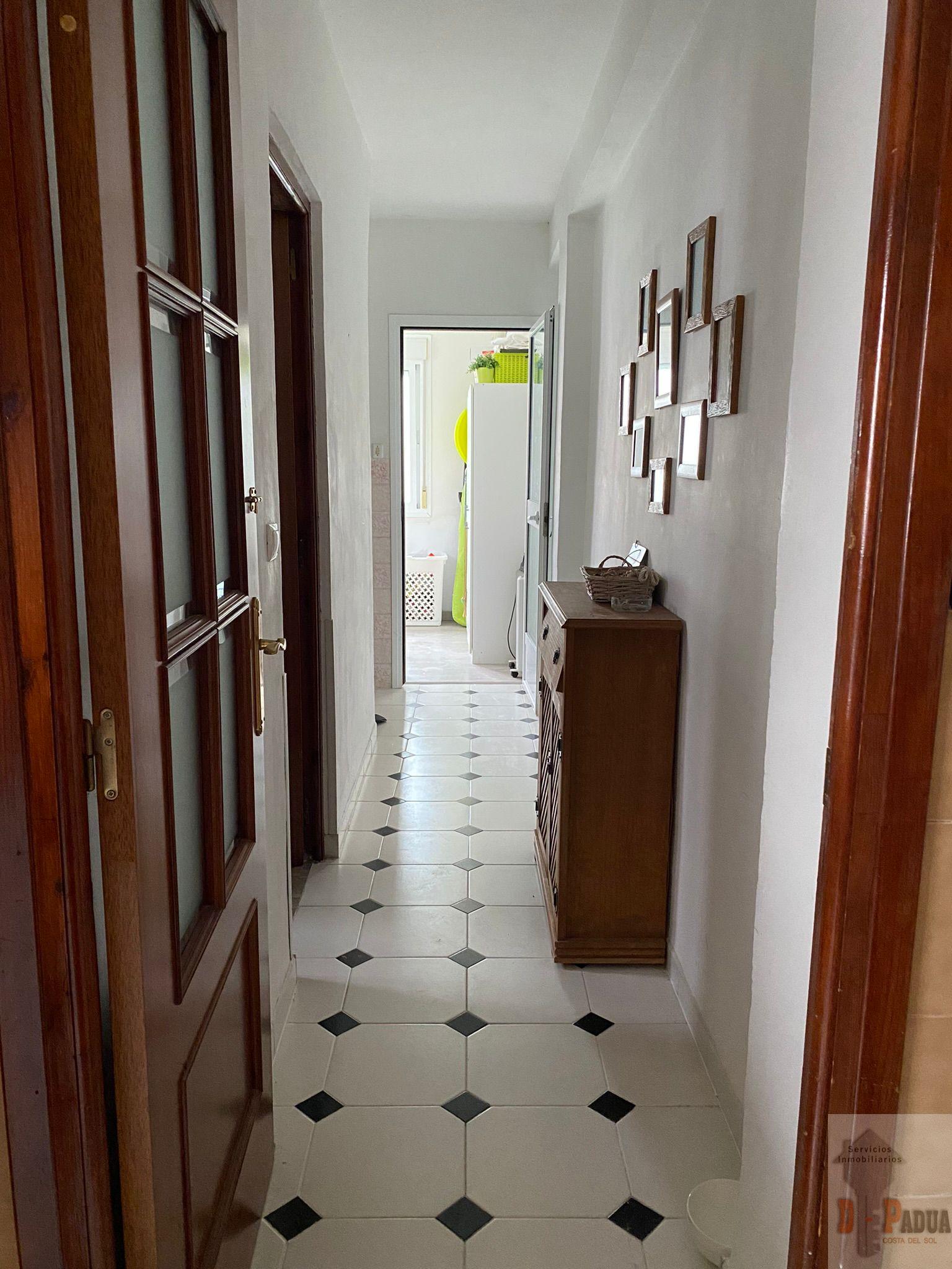 For sale of flat in Campillos