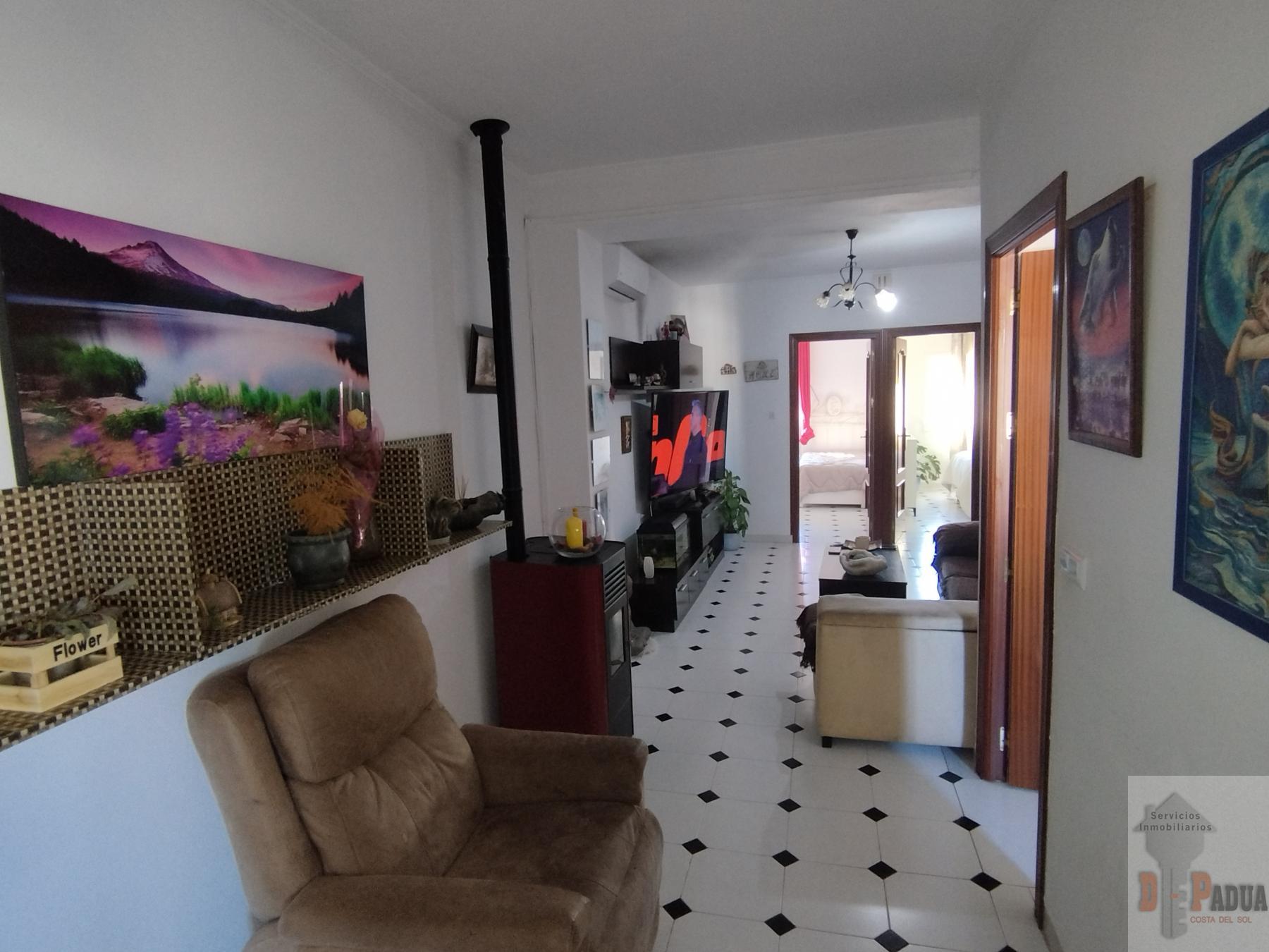 For sale of flat in Campillos