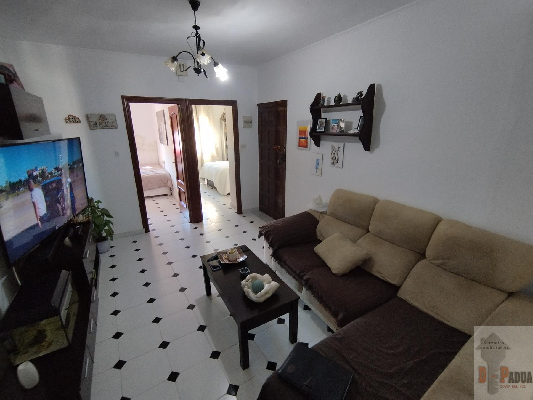 For sale of flat in Campillos