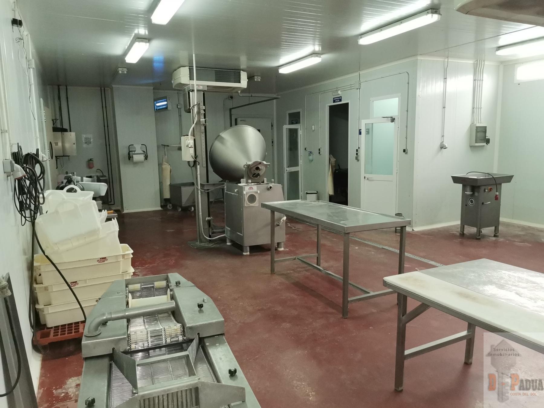 For sale of industrial plant/warehouse in Campillos