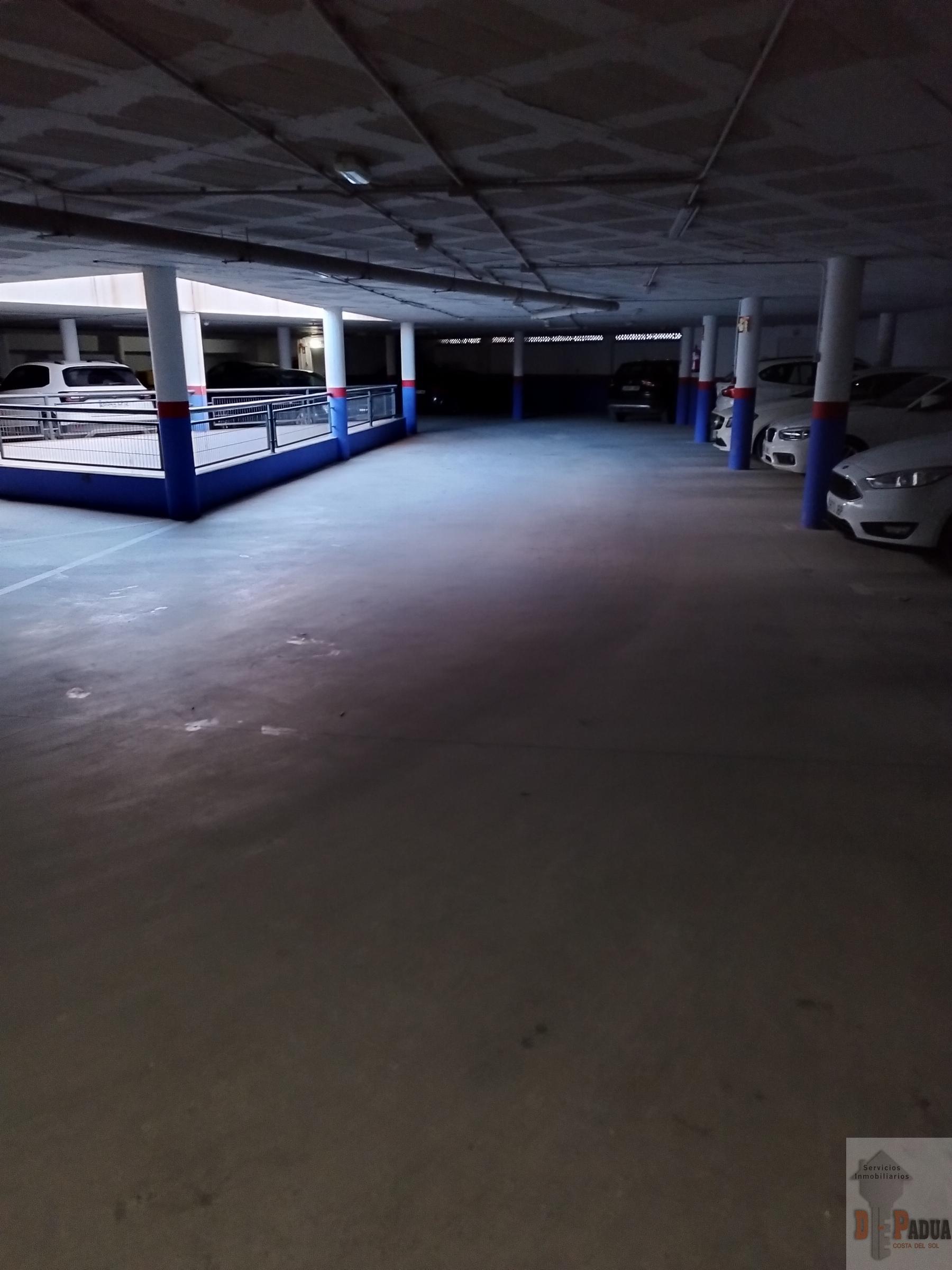 For rent of garage in Campillos