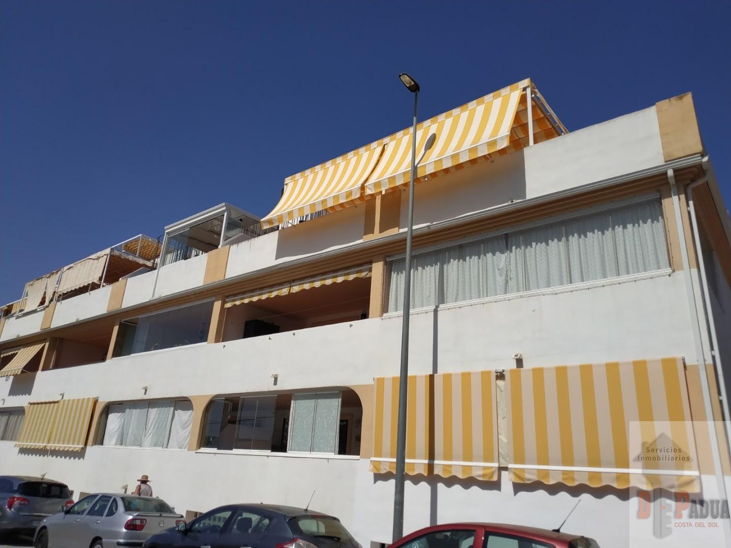 For sale of flat in Rincón de la Victoria