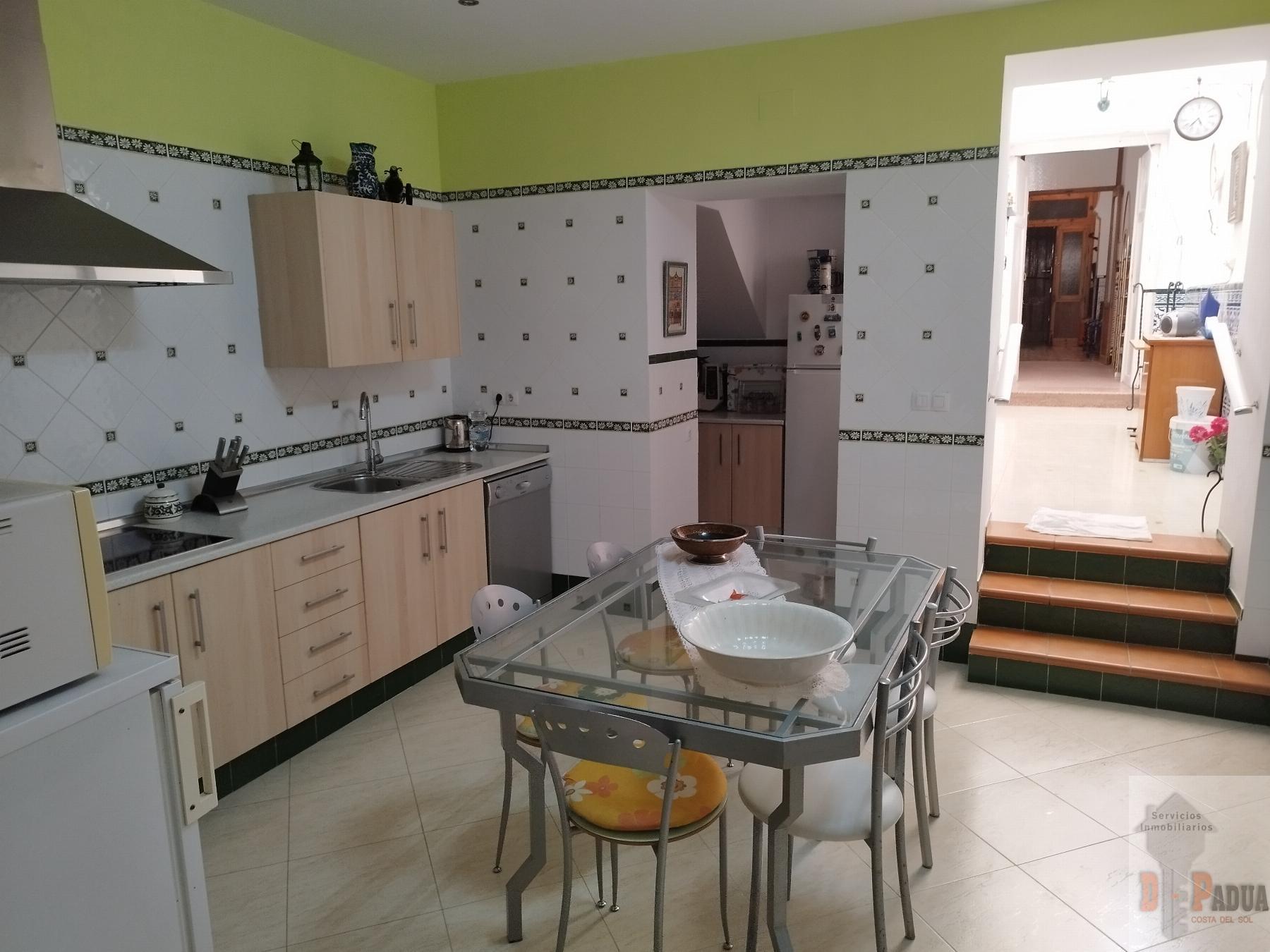 For sale of house in Almargen