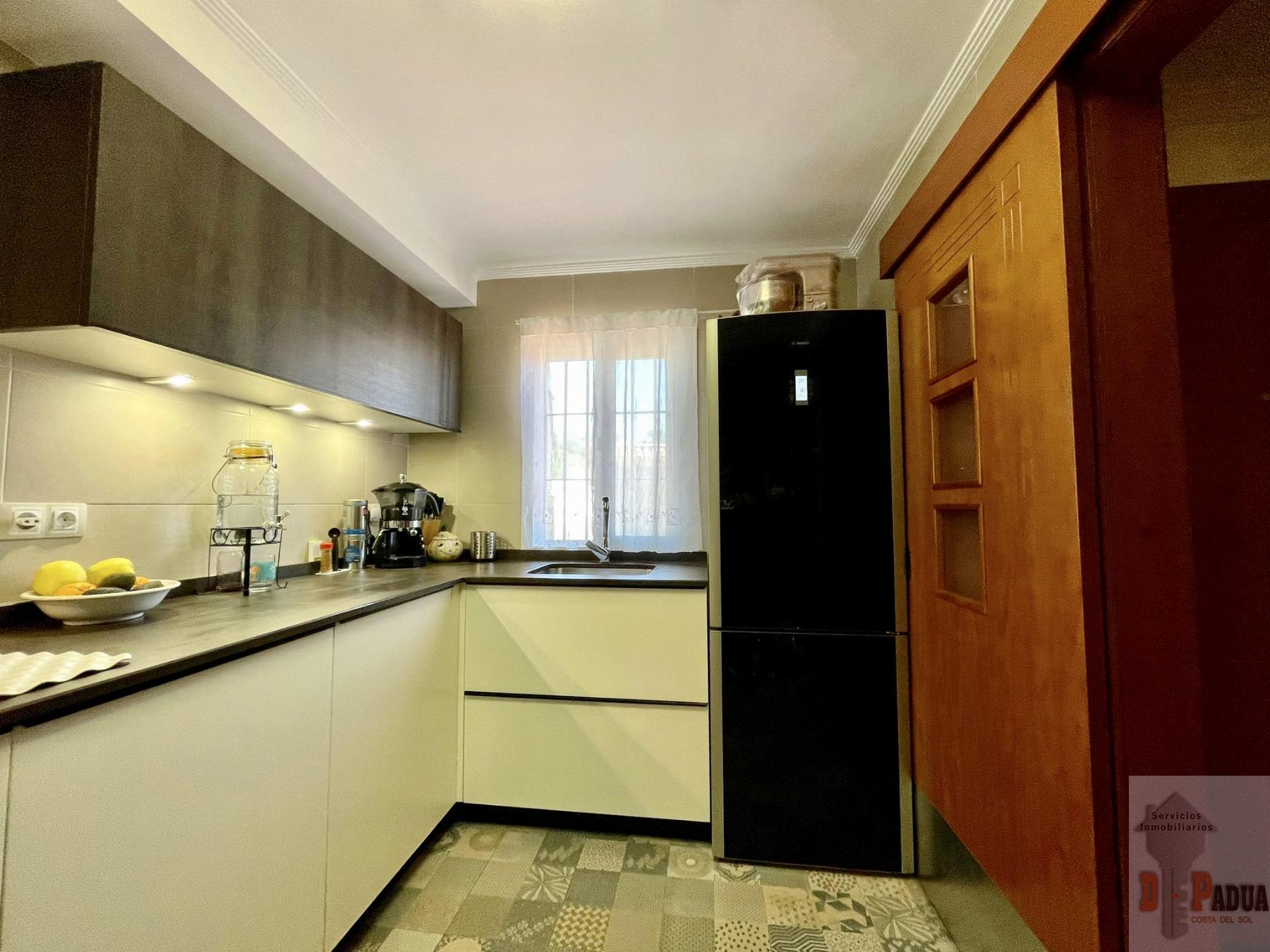 For sale of chalet in Chilches