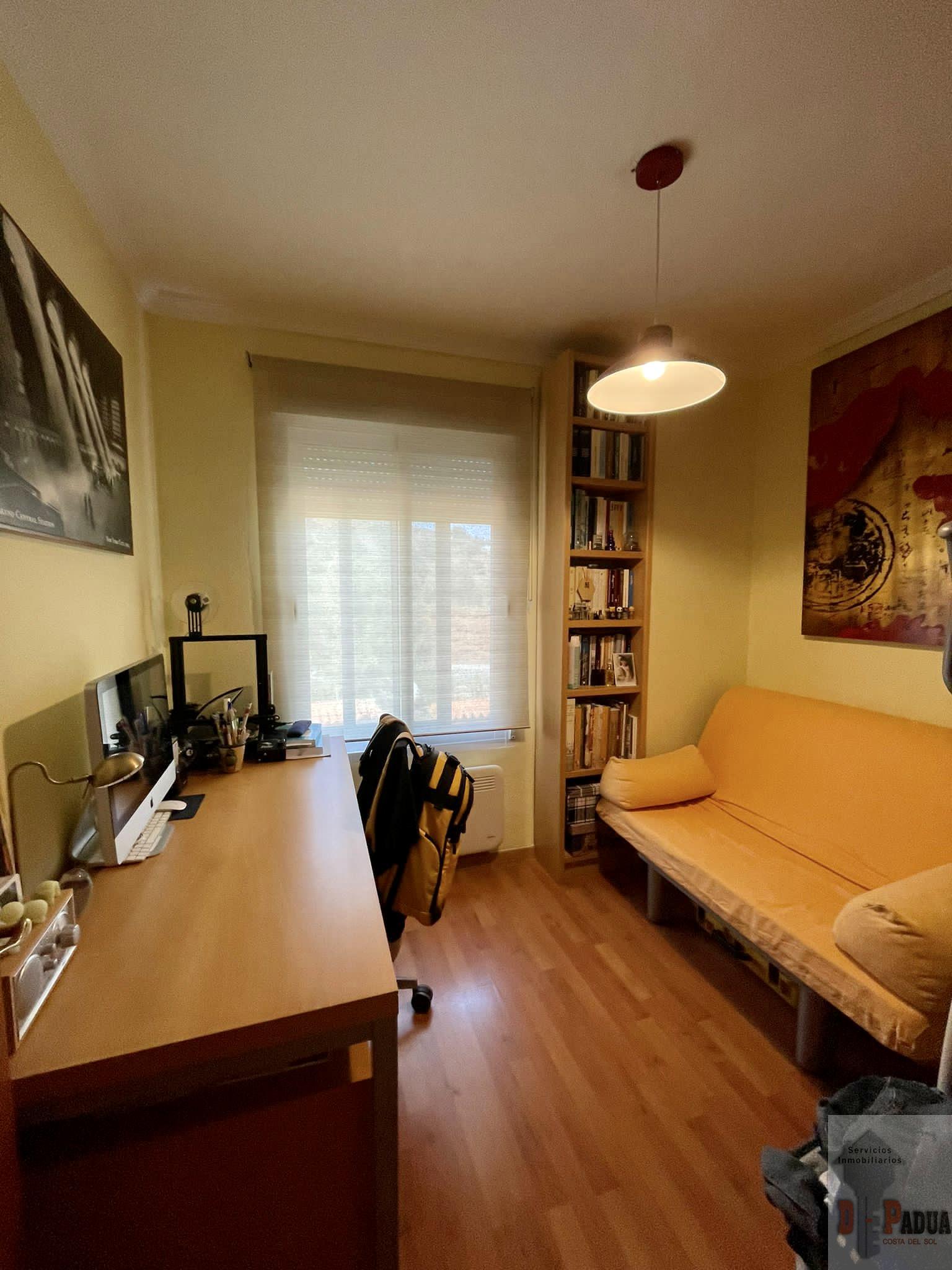 For sale of chalet in Chilches