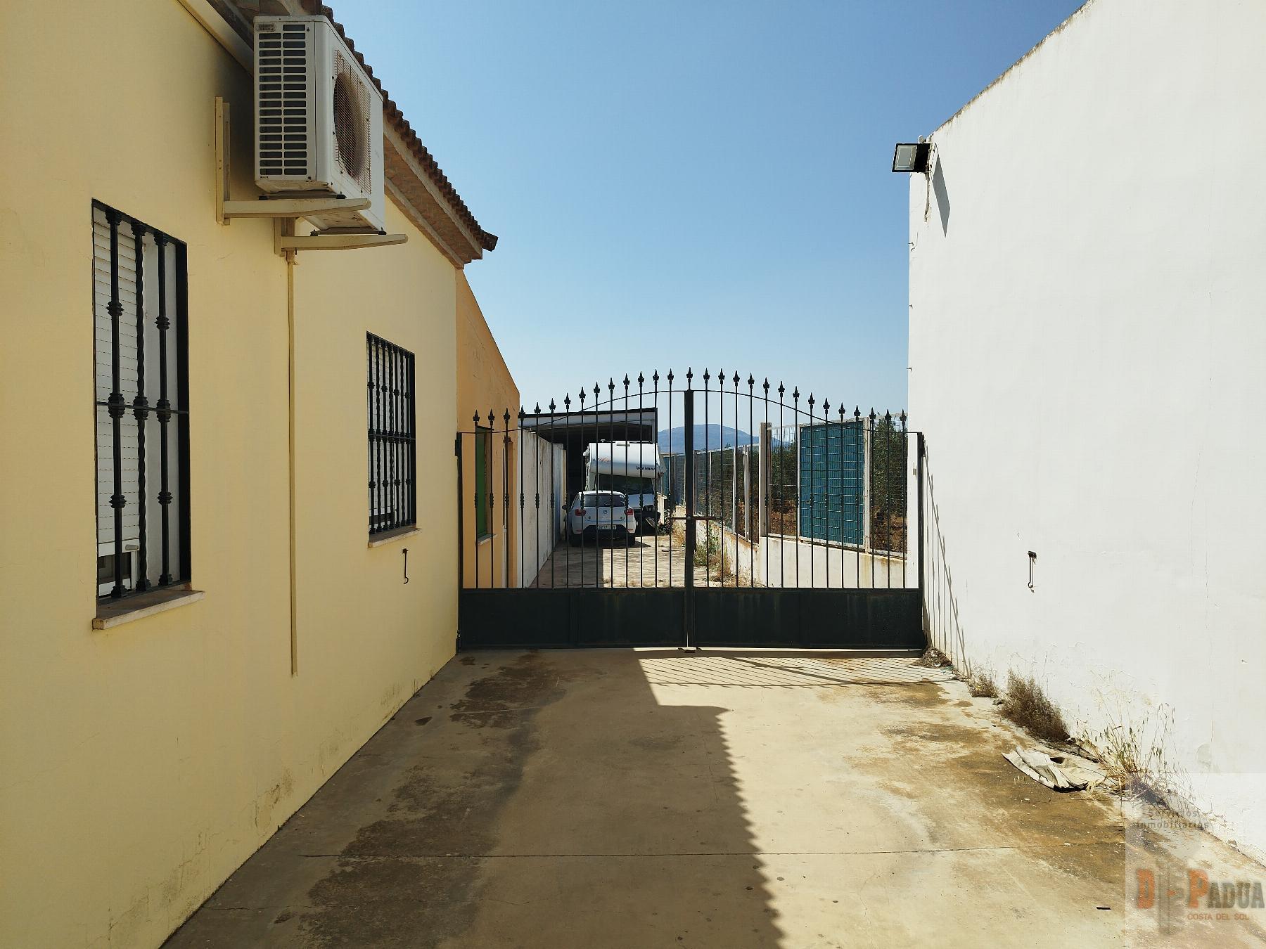 For sale of industrial plant/warehouse in Campillos