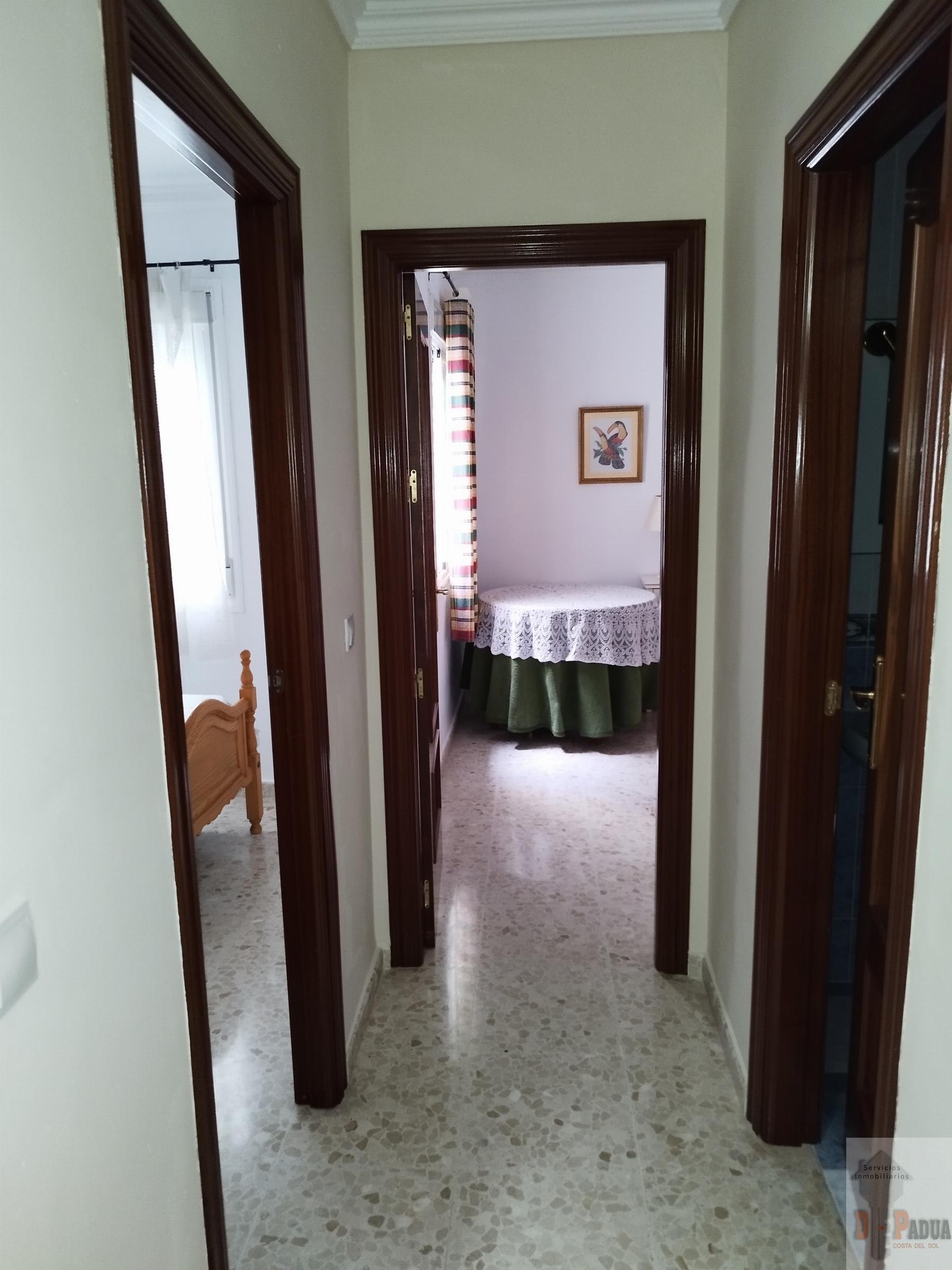For sale of flat in Campillos