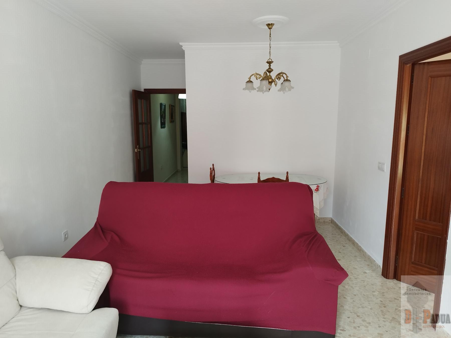 For sale of flat in Campillos