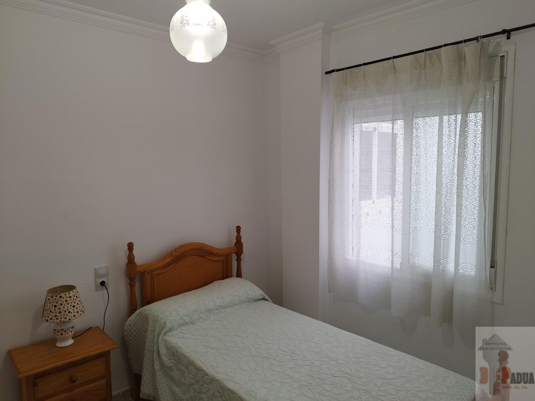 For sale of flat in Campillos