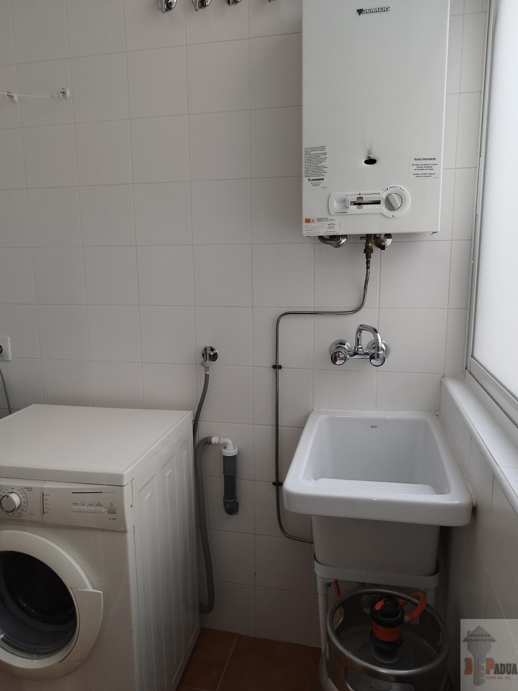 For sale of flat in Campillos