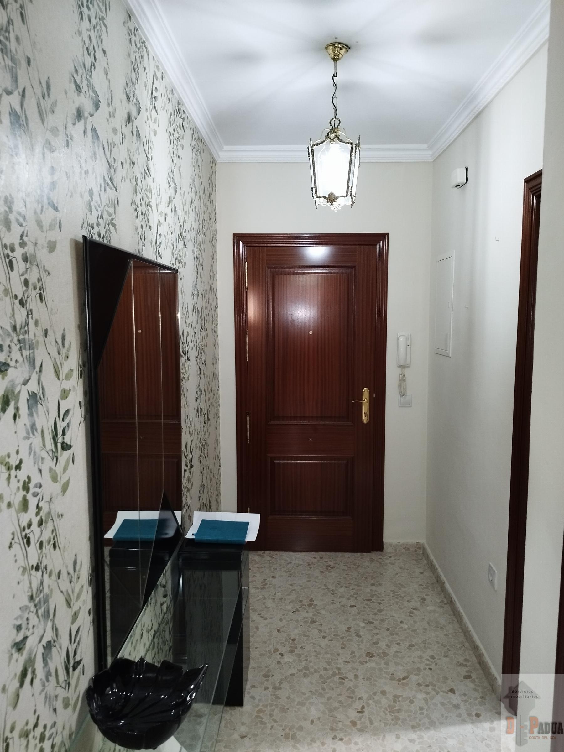 For sale of flat in Campillos