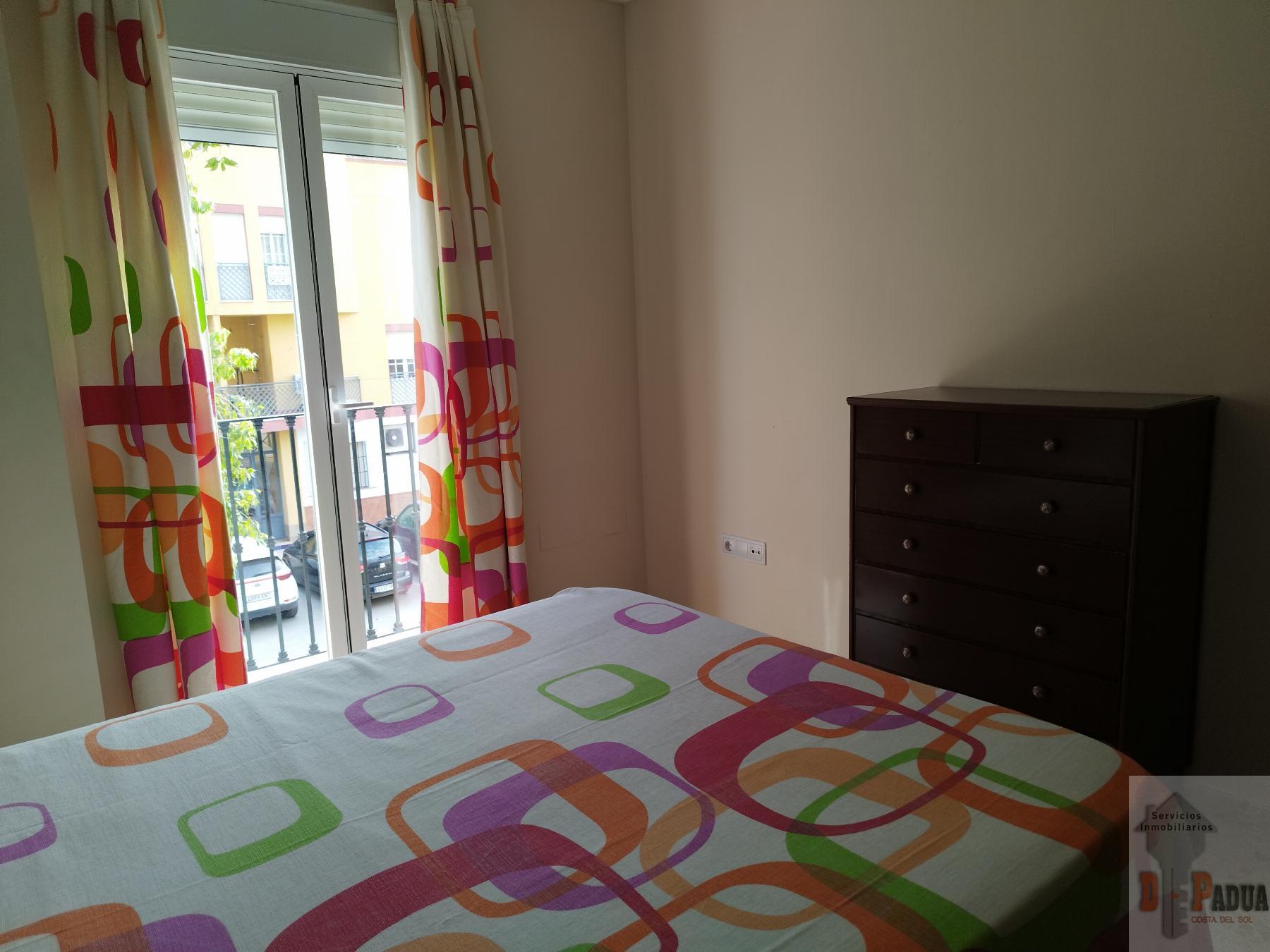 For sale of flat in Campillos