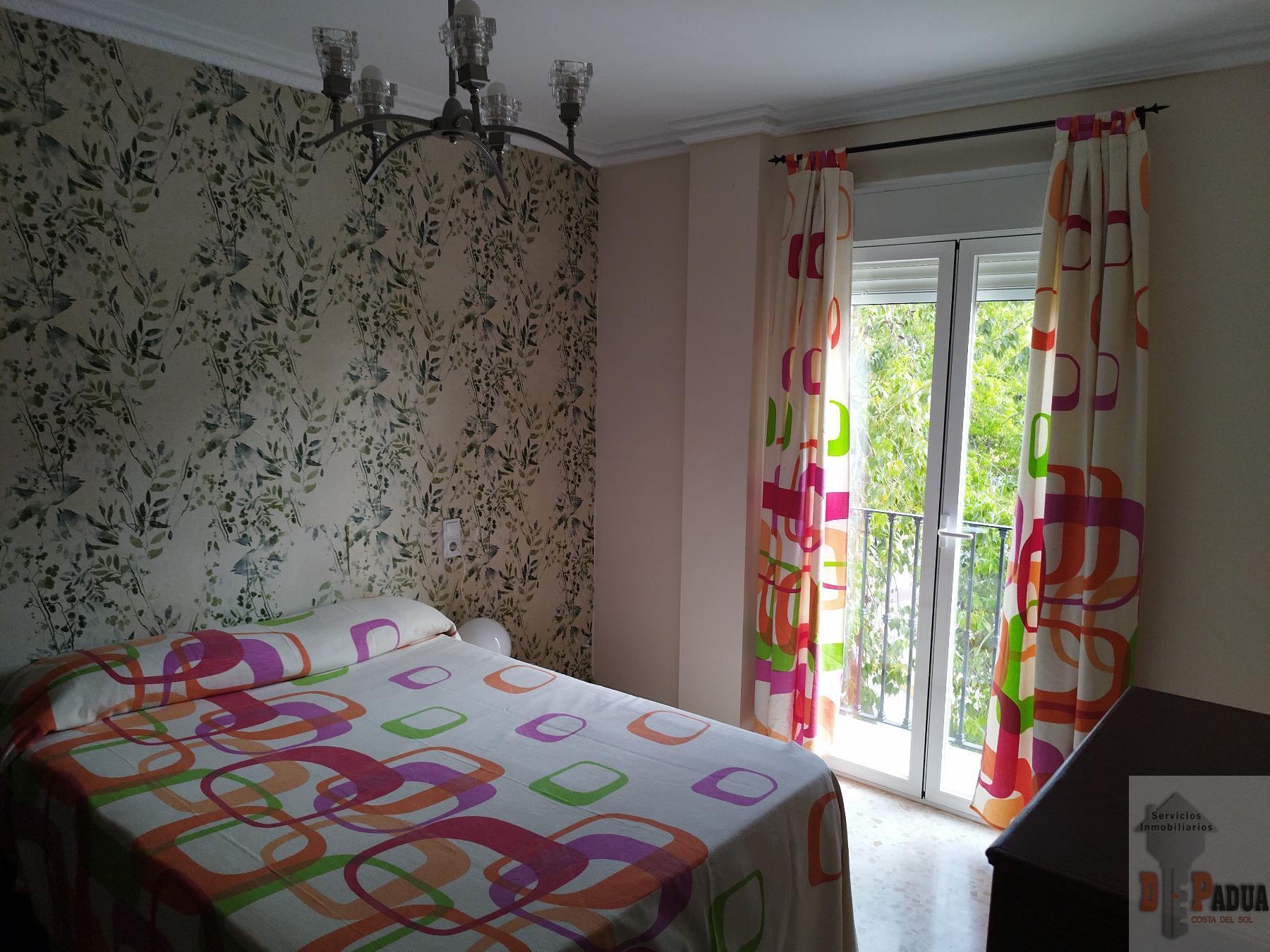 For sale of flat in Campillos