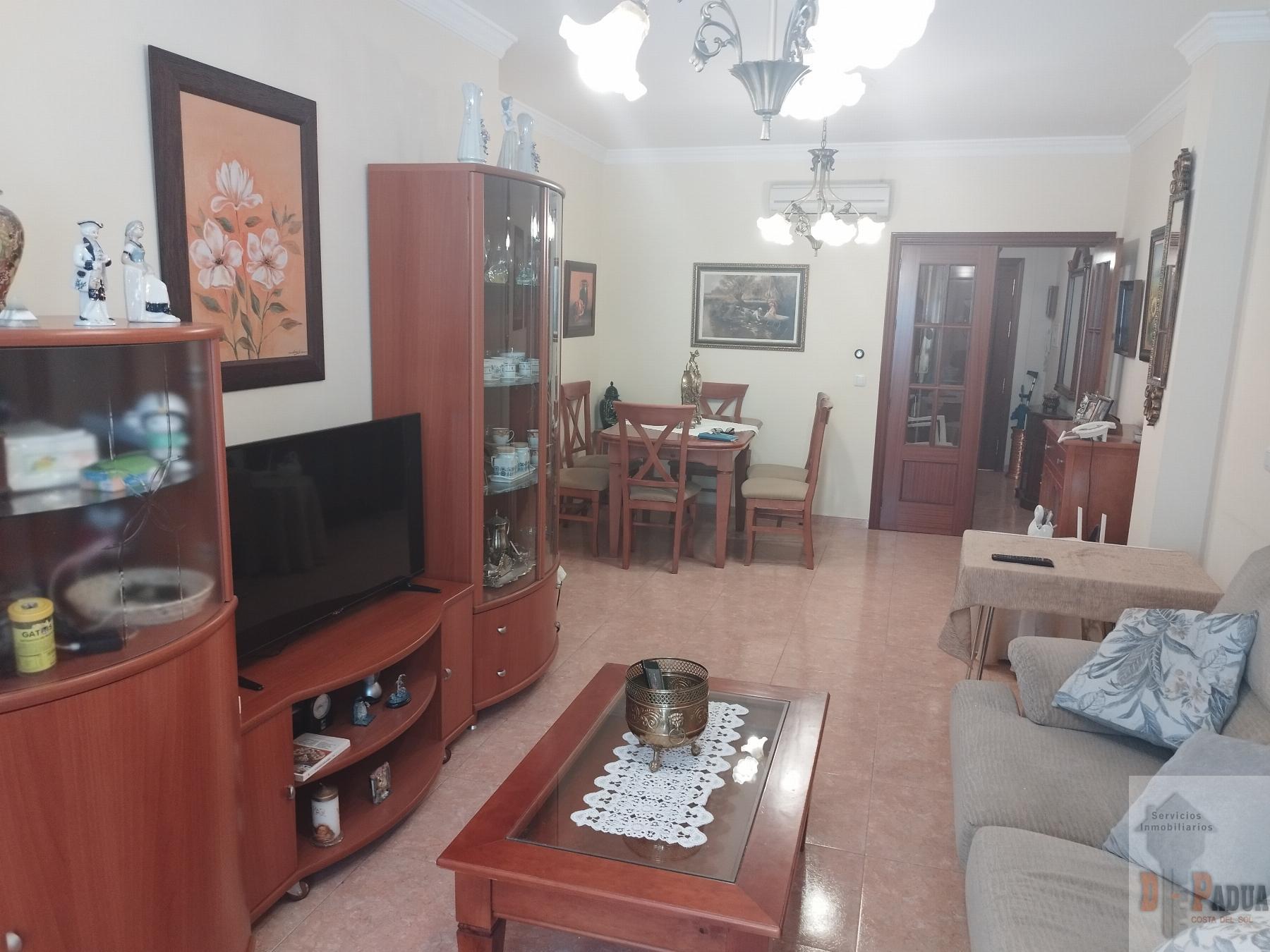 For sale of flat in Campillos