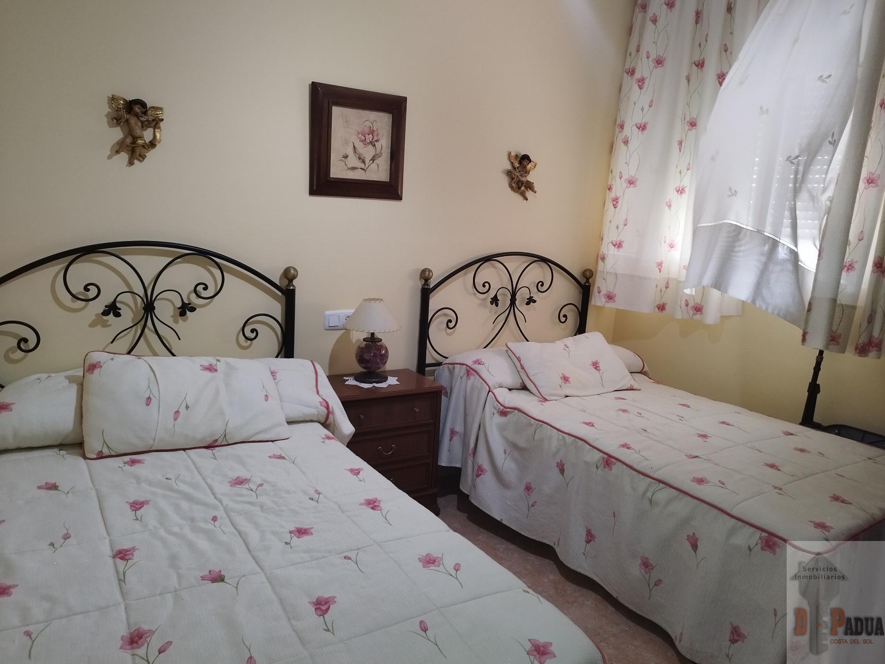 For sale of flat in Campillos