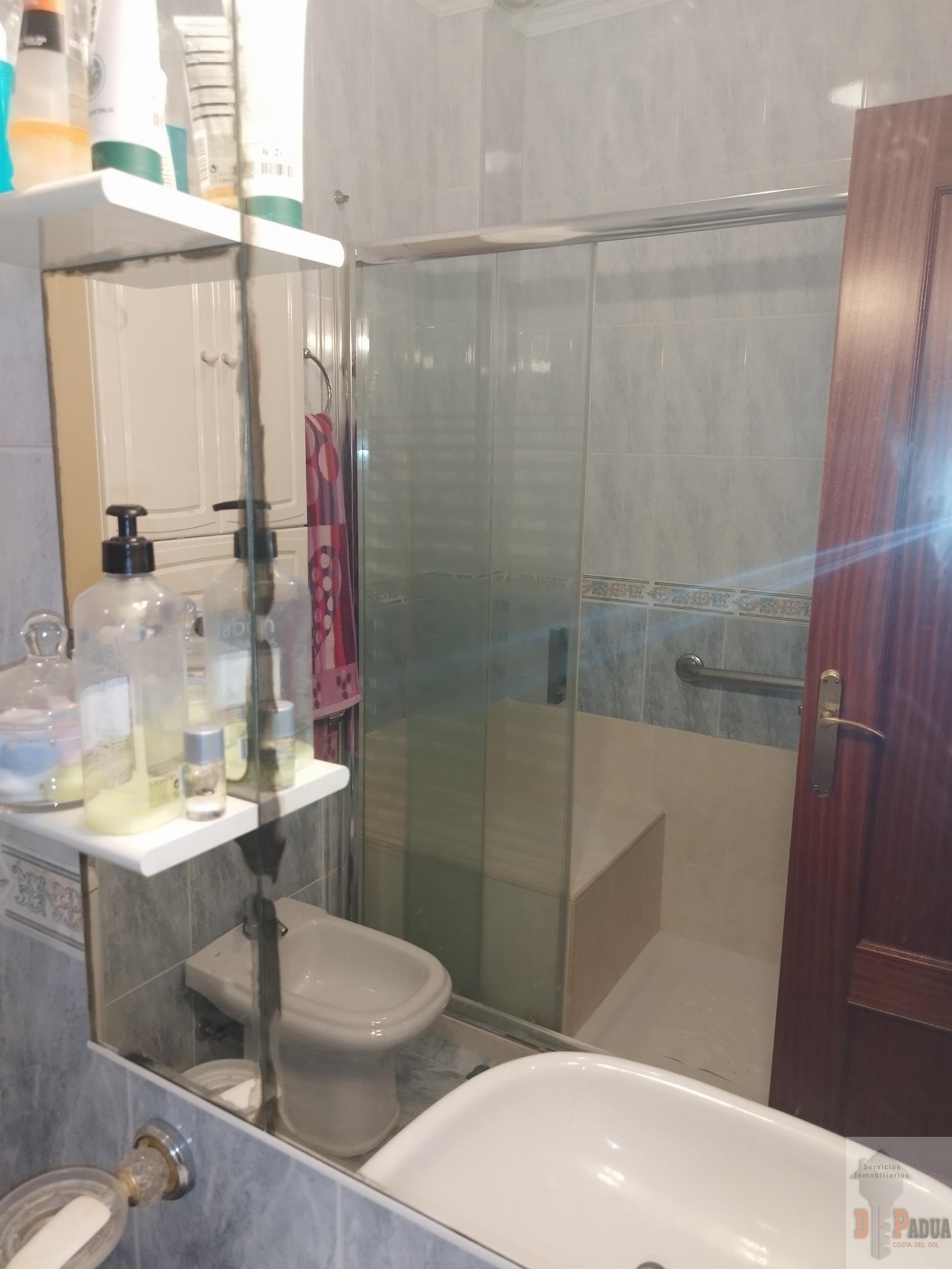 For sale of flat in Campillos