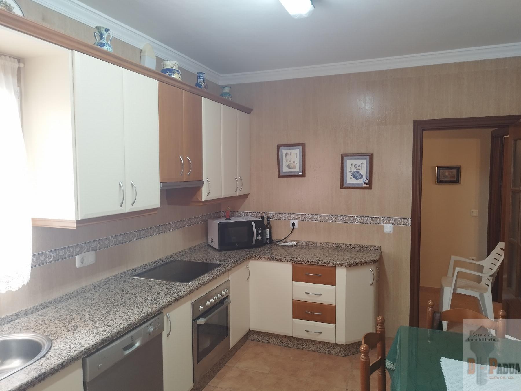 For sale of flat in Campillos