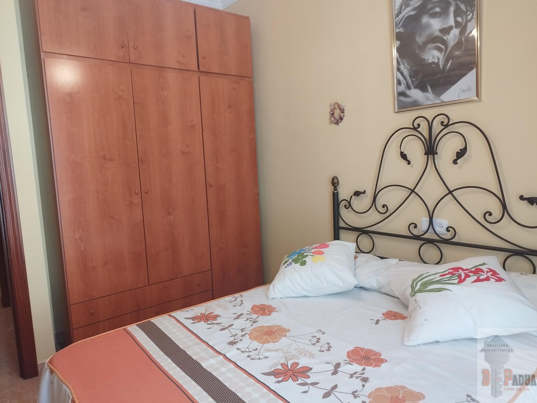 For sale of flat in Campillos