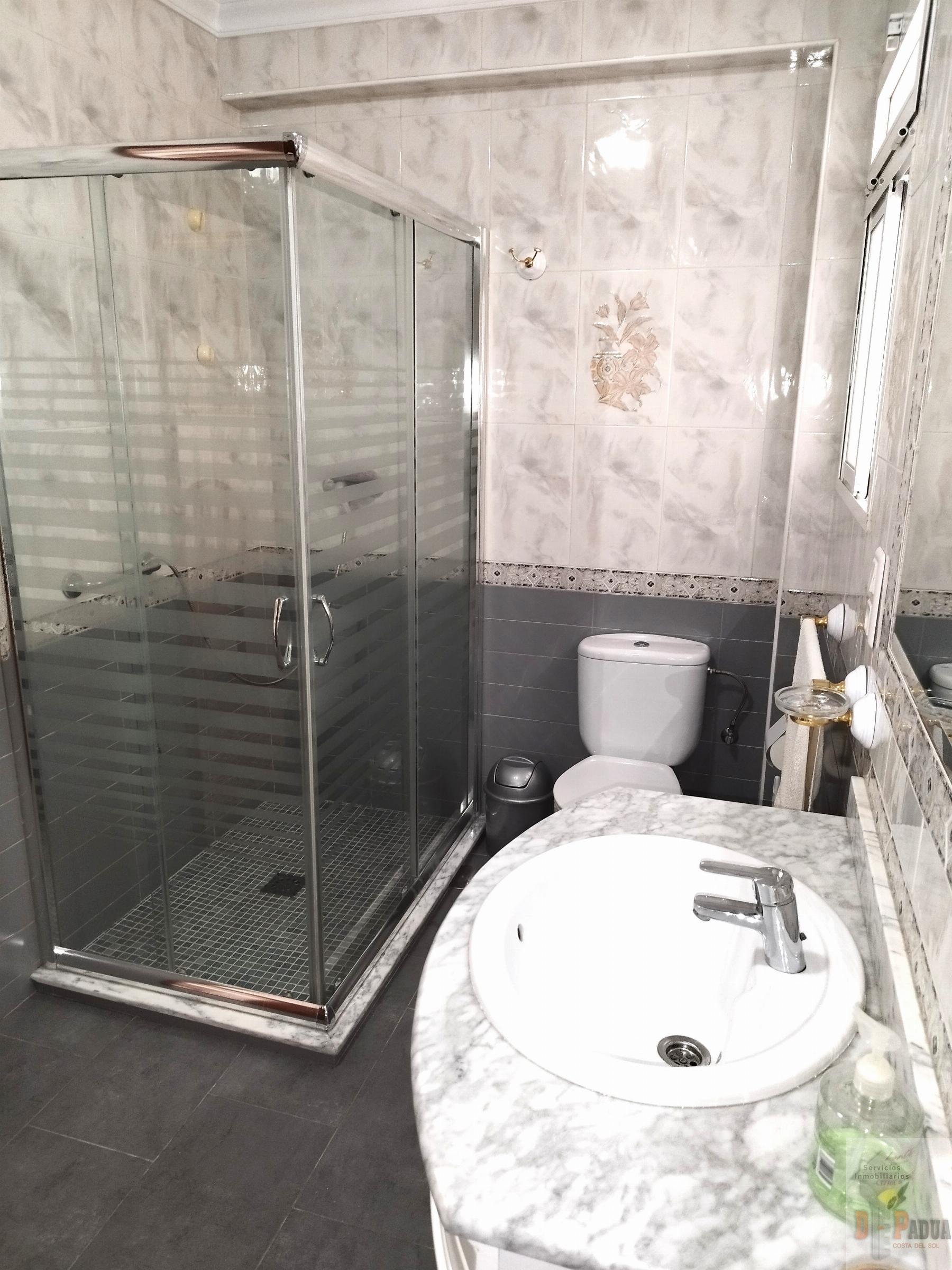 For sale of house in Campillos