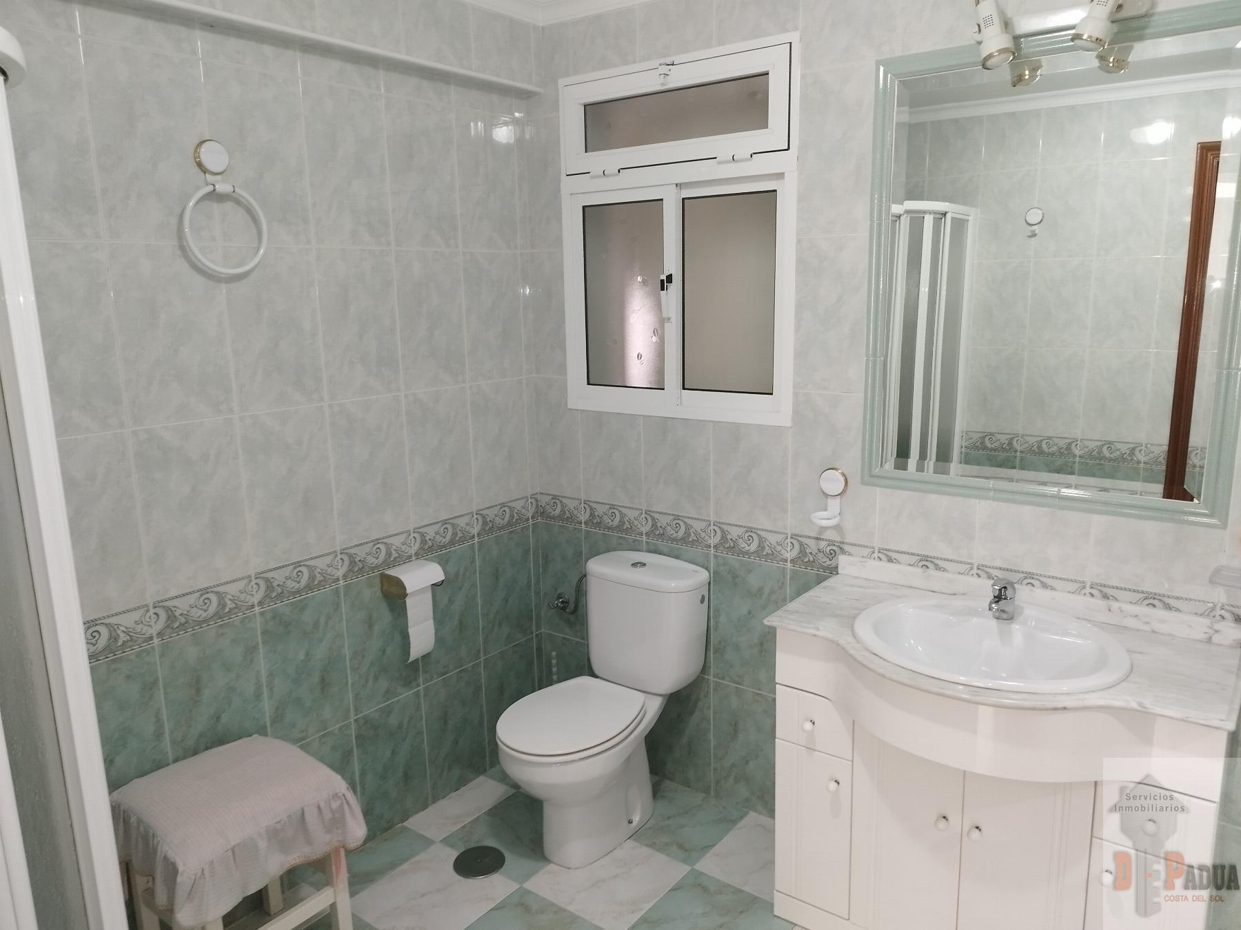 For sale of house in Campillos