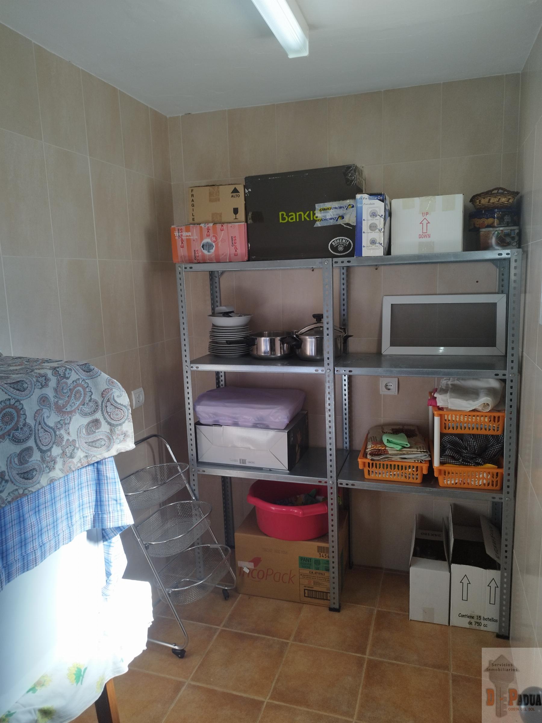 For sale of house in Campillos
