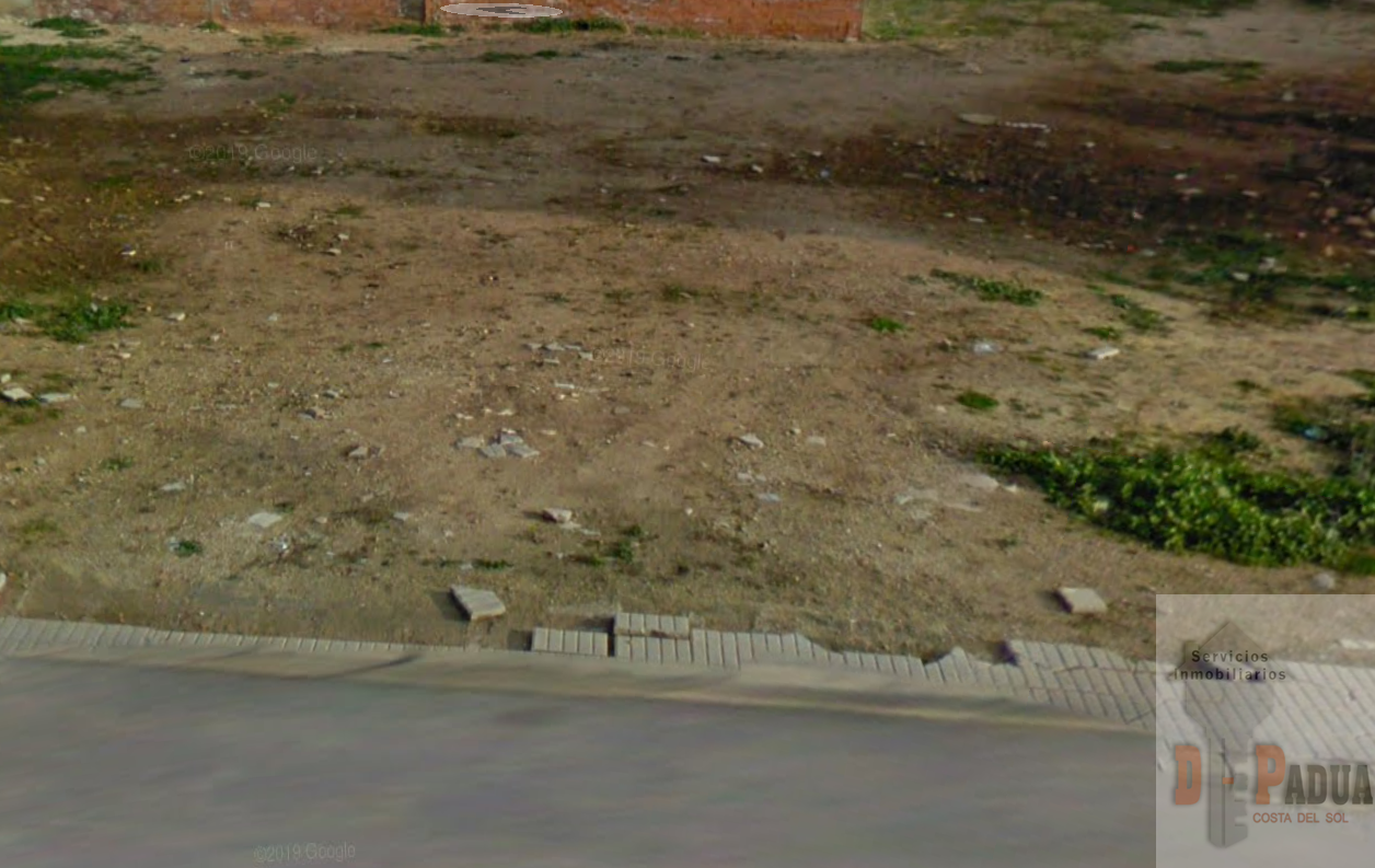For sale of land in Campillos