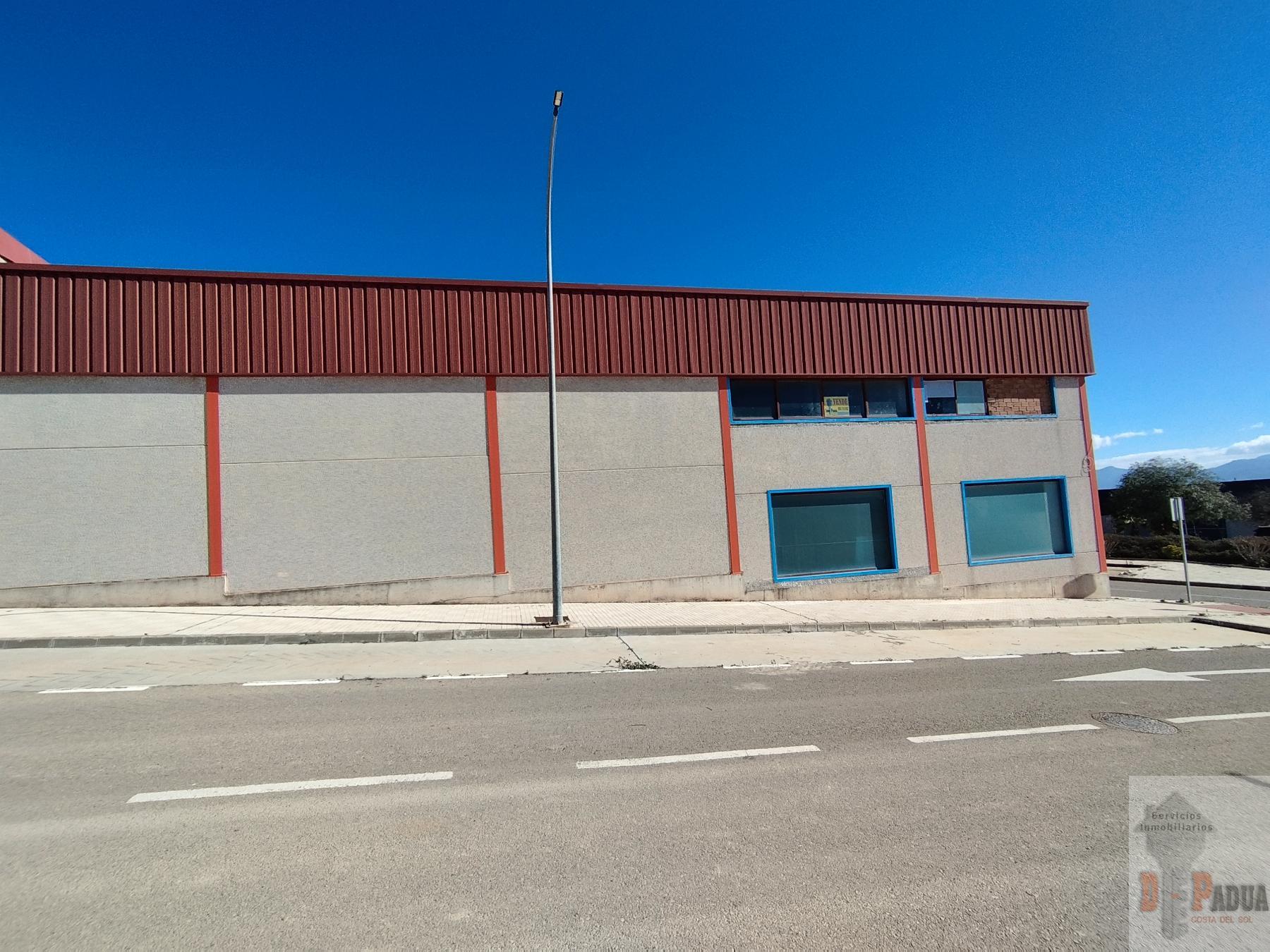 Venta de nave en Campillos